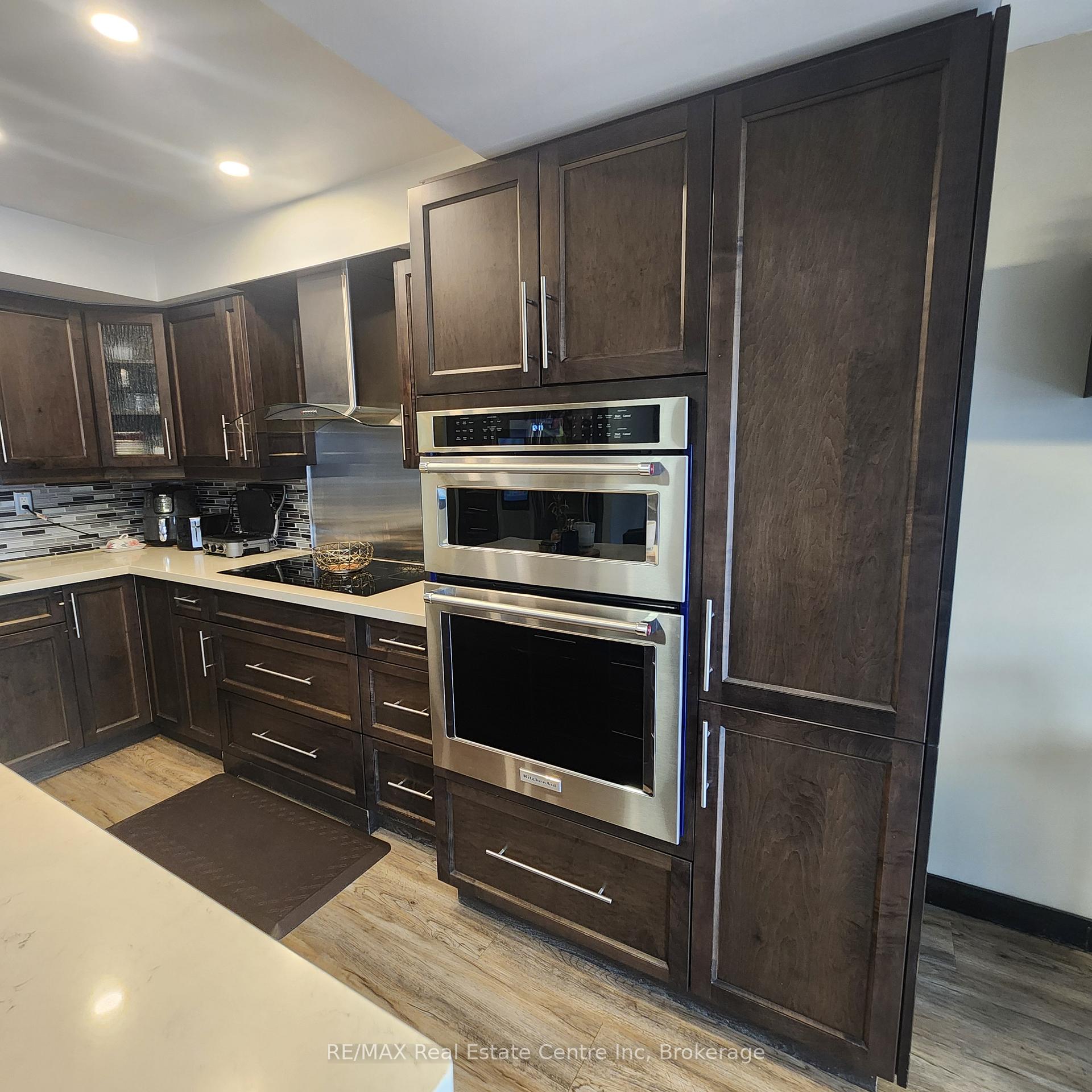 Photo 15 of 129 Lee Street, Guelph, Grange Road — HOMEH