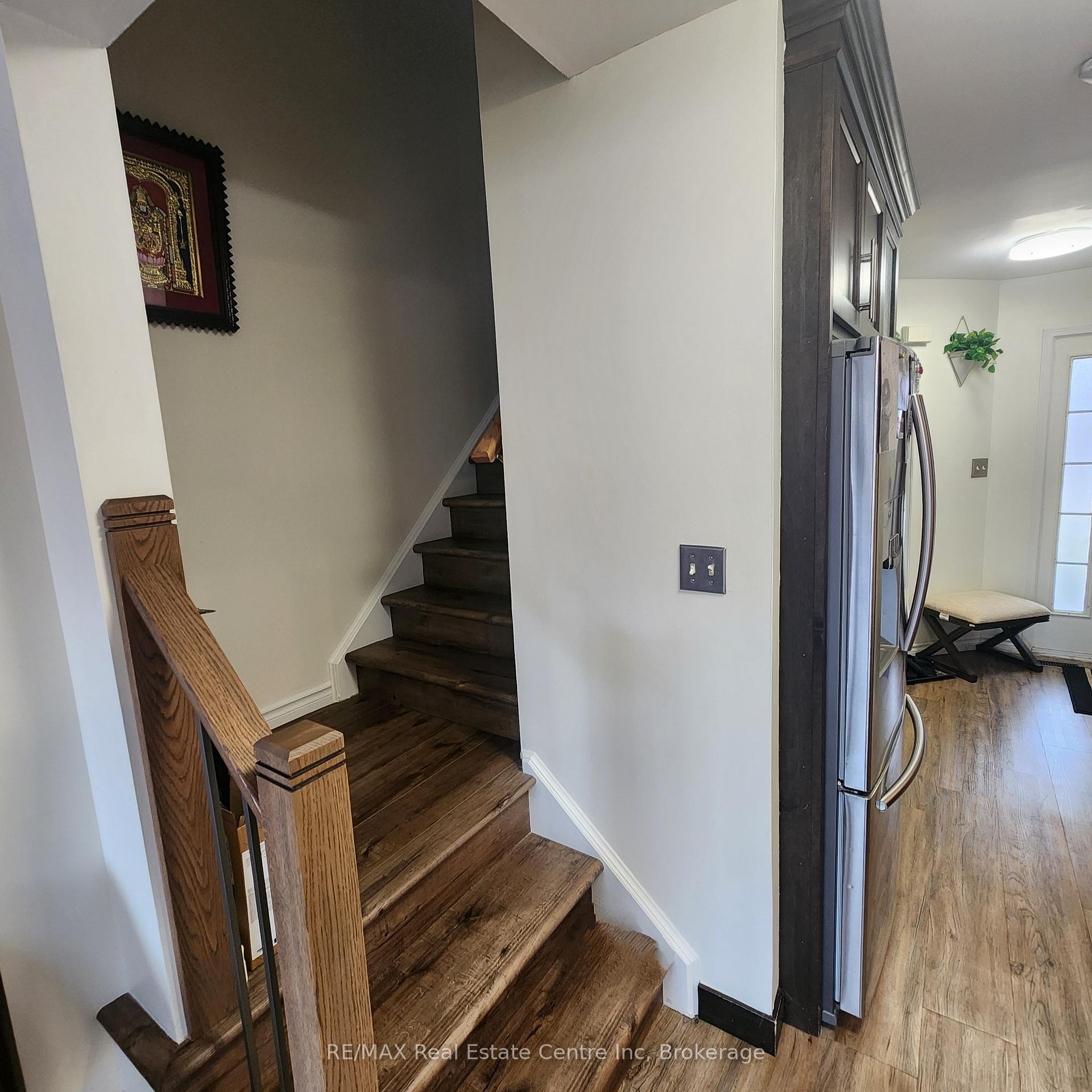 Photo 18 of 129 Lee Street, Guelph, Grange Road — HOMEH