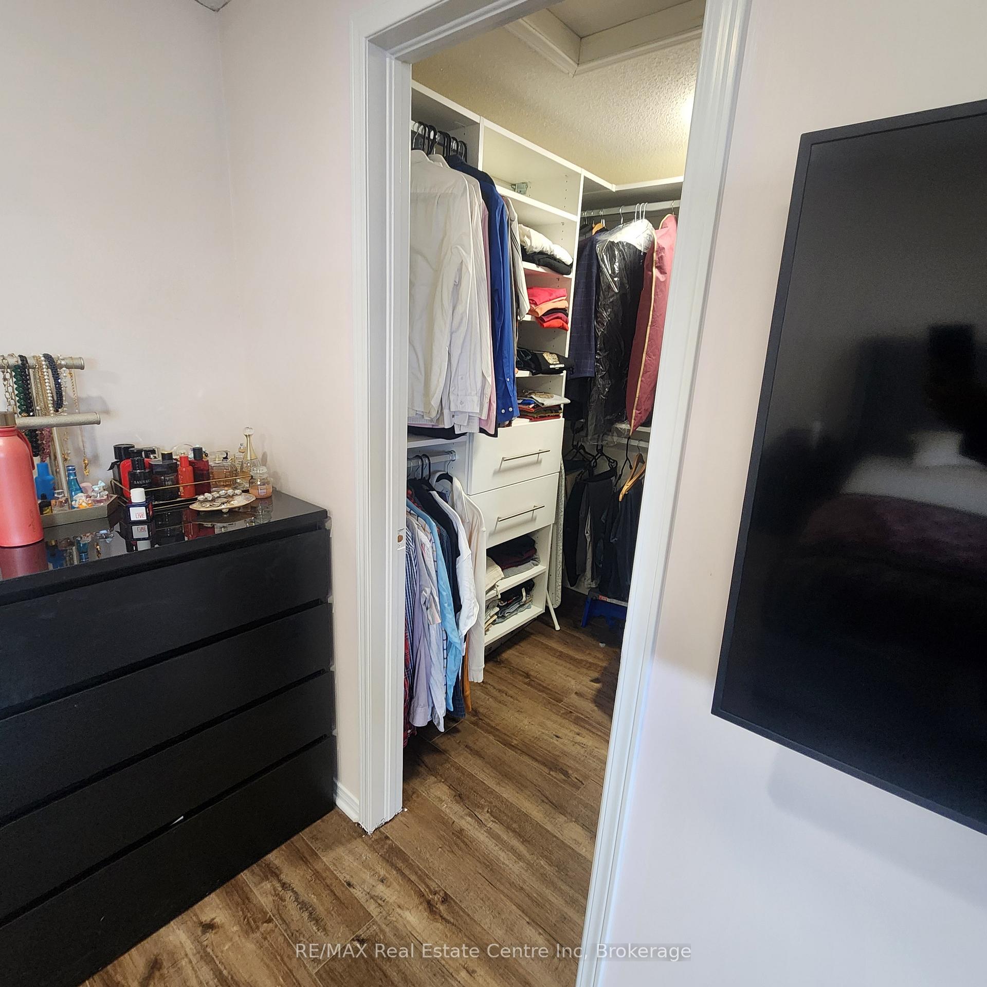 Photo 26 of 129 Lee Street, Guelph, Grange Road — HOMEH