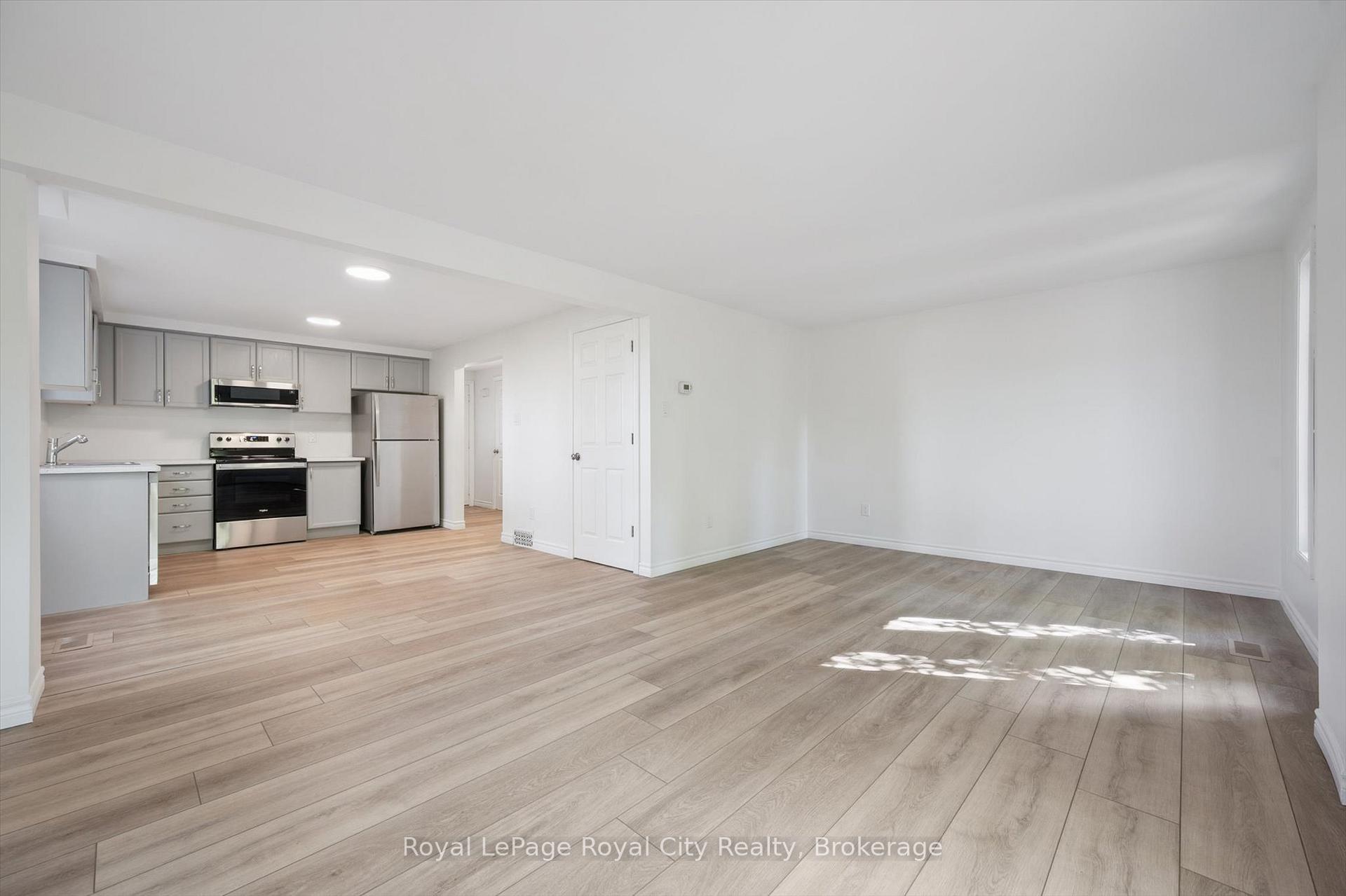 Photo 7 of 43 Koch Drive, Guelph, Kortright West — HOMEH
