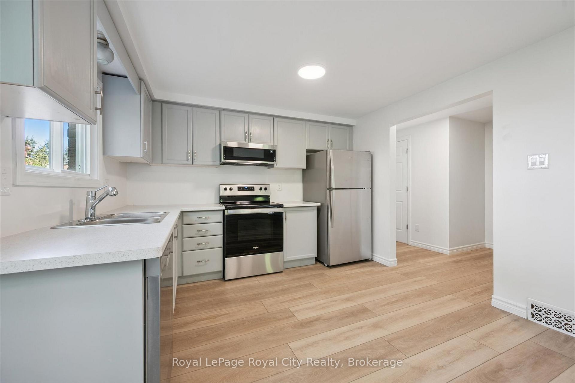 Photo 12 of 43 Koch Drive, Guelph, Kortright West — HOMEH
