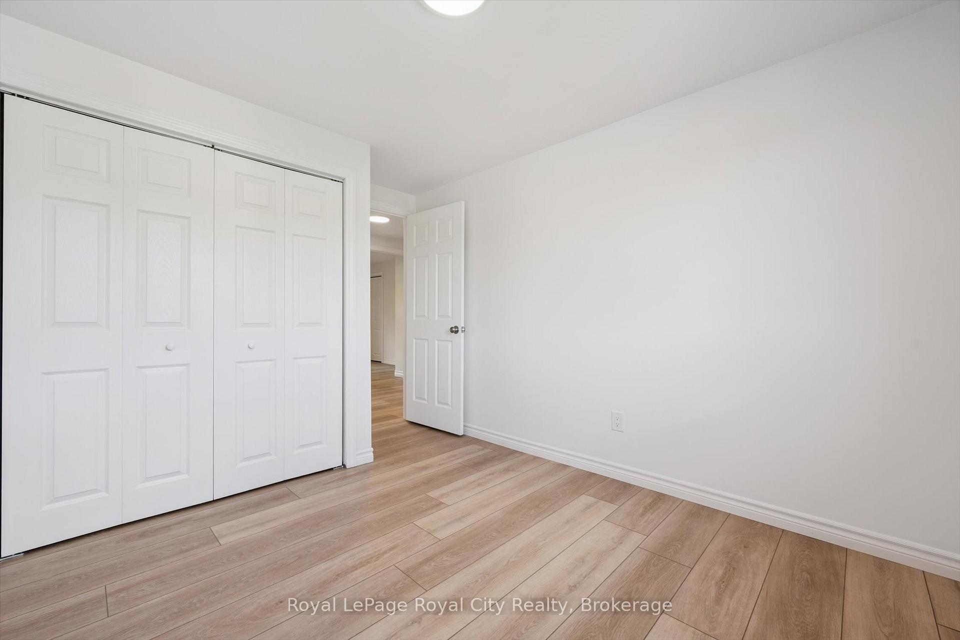 Photo 23 of 43 Koch Drive, Guelph, Kortright West — HOMEH