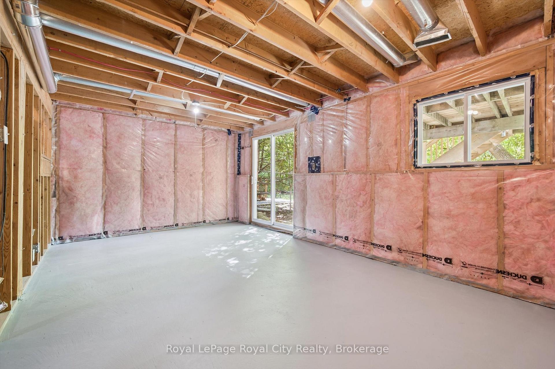 Photo 24 of 43 Koch Drive, Guelph, Kortright West — HOMEH