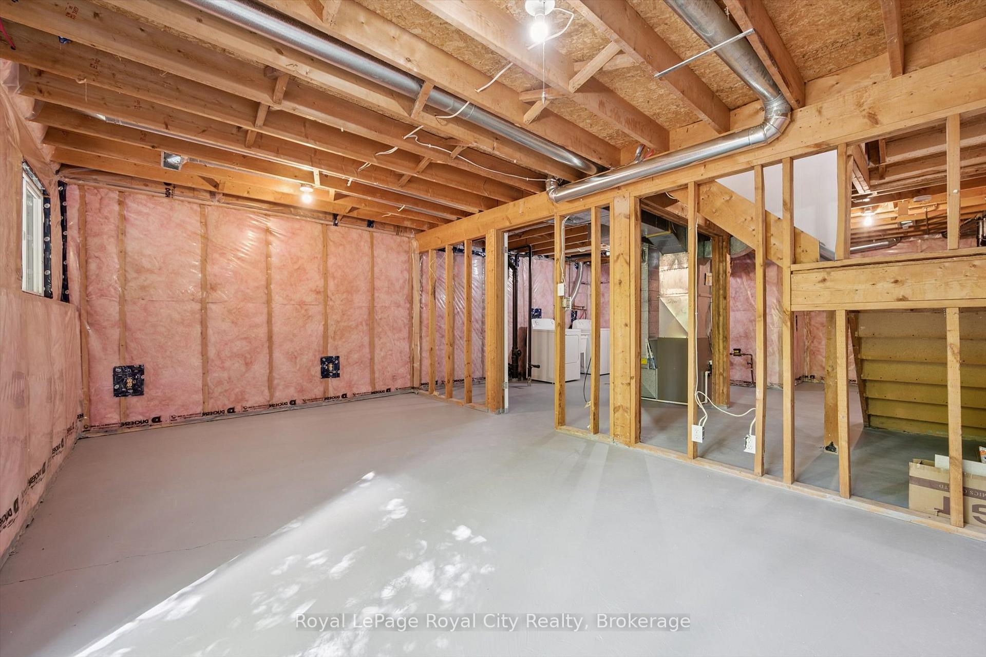 Photo 26 of 43 Koch Drive, Guelph, Kortright West — HOMEH