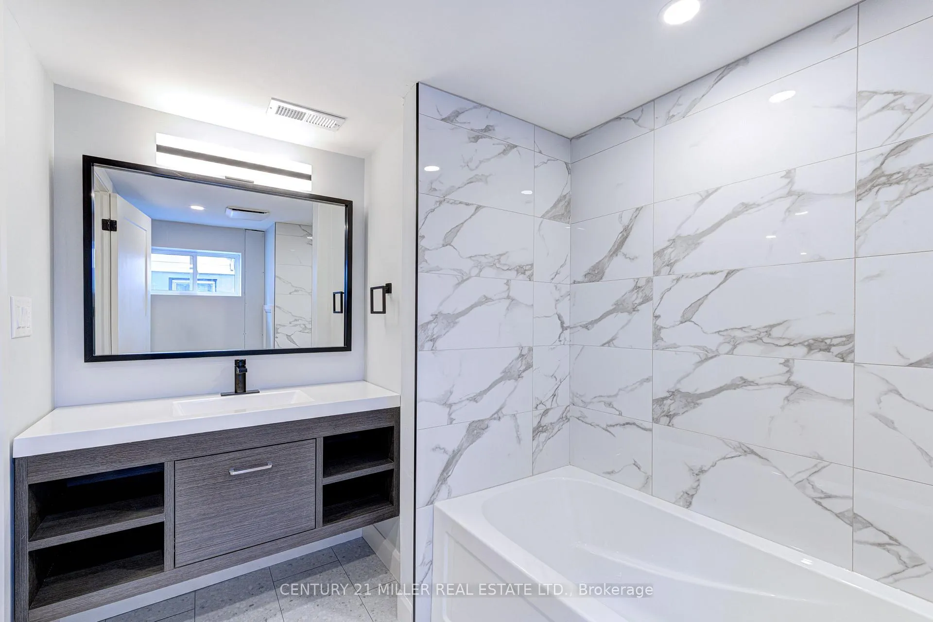 Photo 27 of 242 East 28th Street, Hamilton, Eastmount — HOMEH
