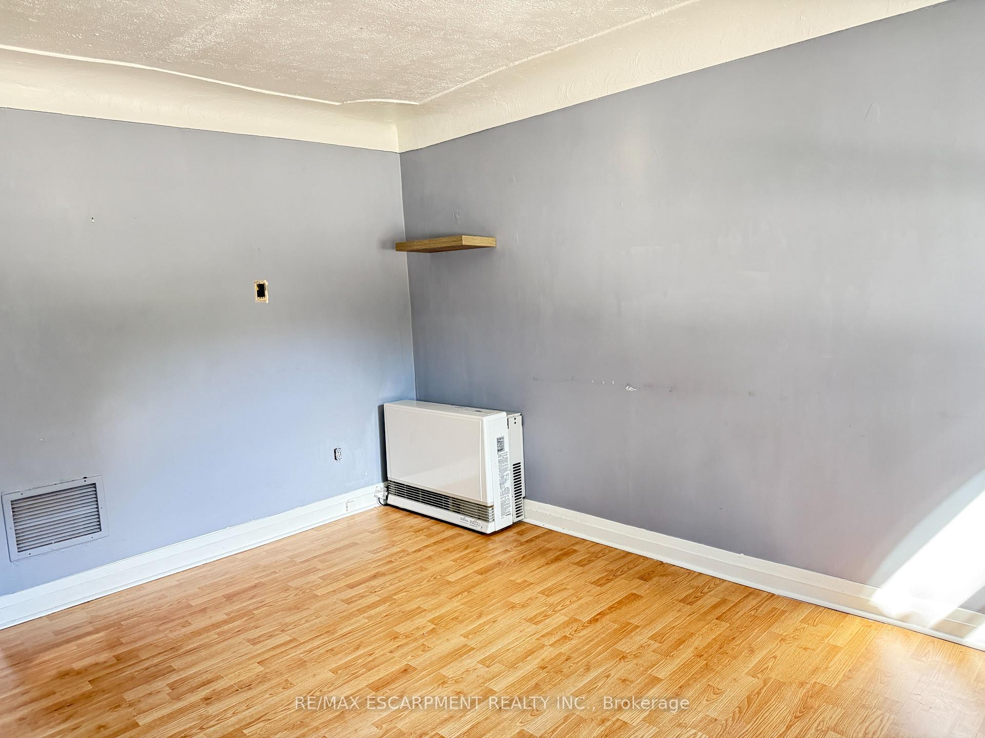 Photo 4 of 317 Brunswick Street, Hamilton, McQuesten — HOMEH