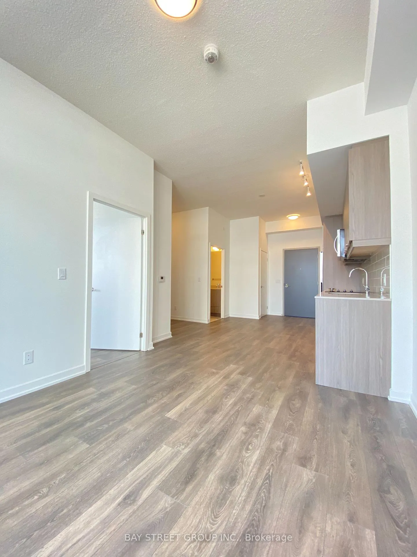 Photo 3 of Unit 302, 36 Forest Manor Road, North York, Henry Farm — HOMEH