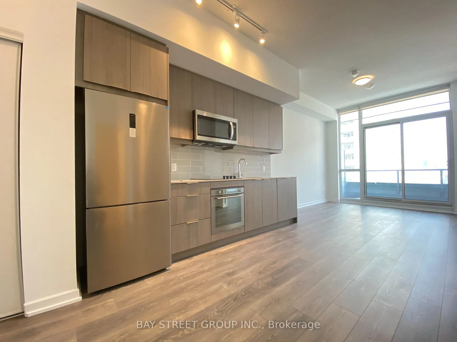 Photo 4 of Unit 302, 36 Forest Manor Road, North York, Henry Farm — HOMEH