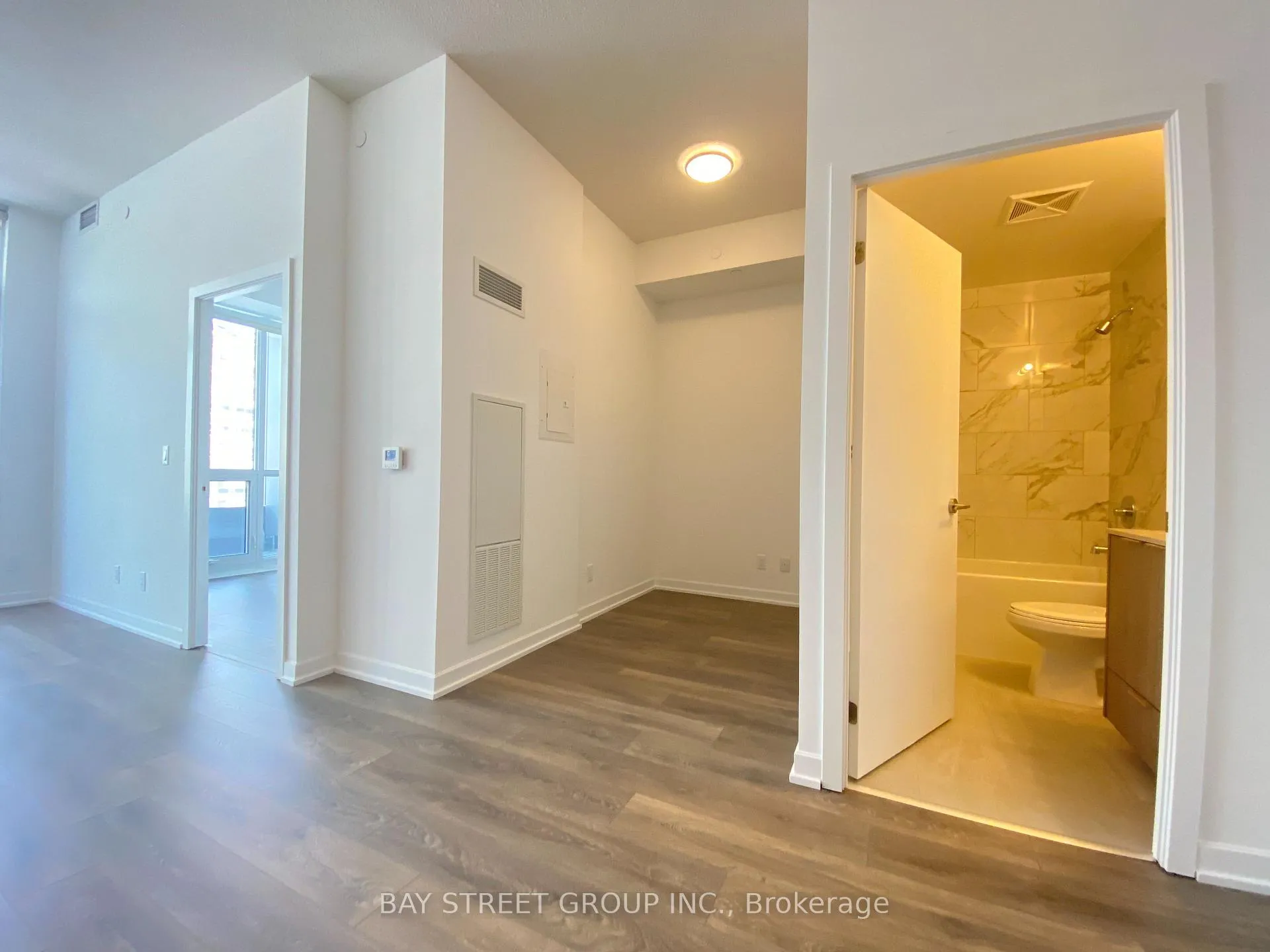 Photo 5 of Unit 302, 36 Forest Manor Road, North York, Henry Farm — HOMEH
