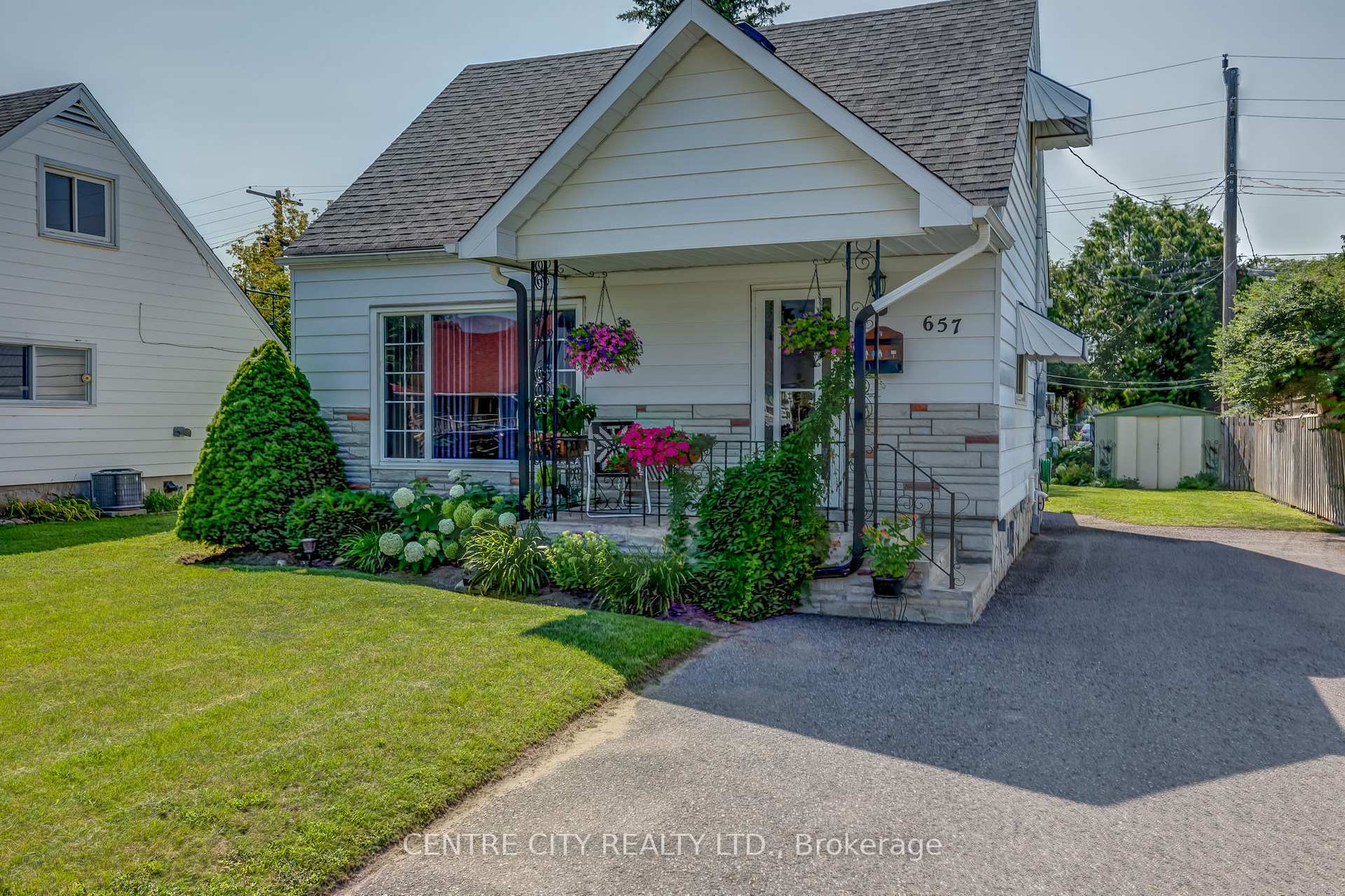 Front of 657 Little Street