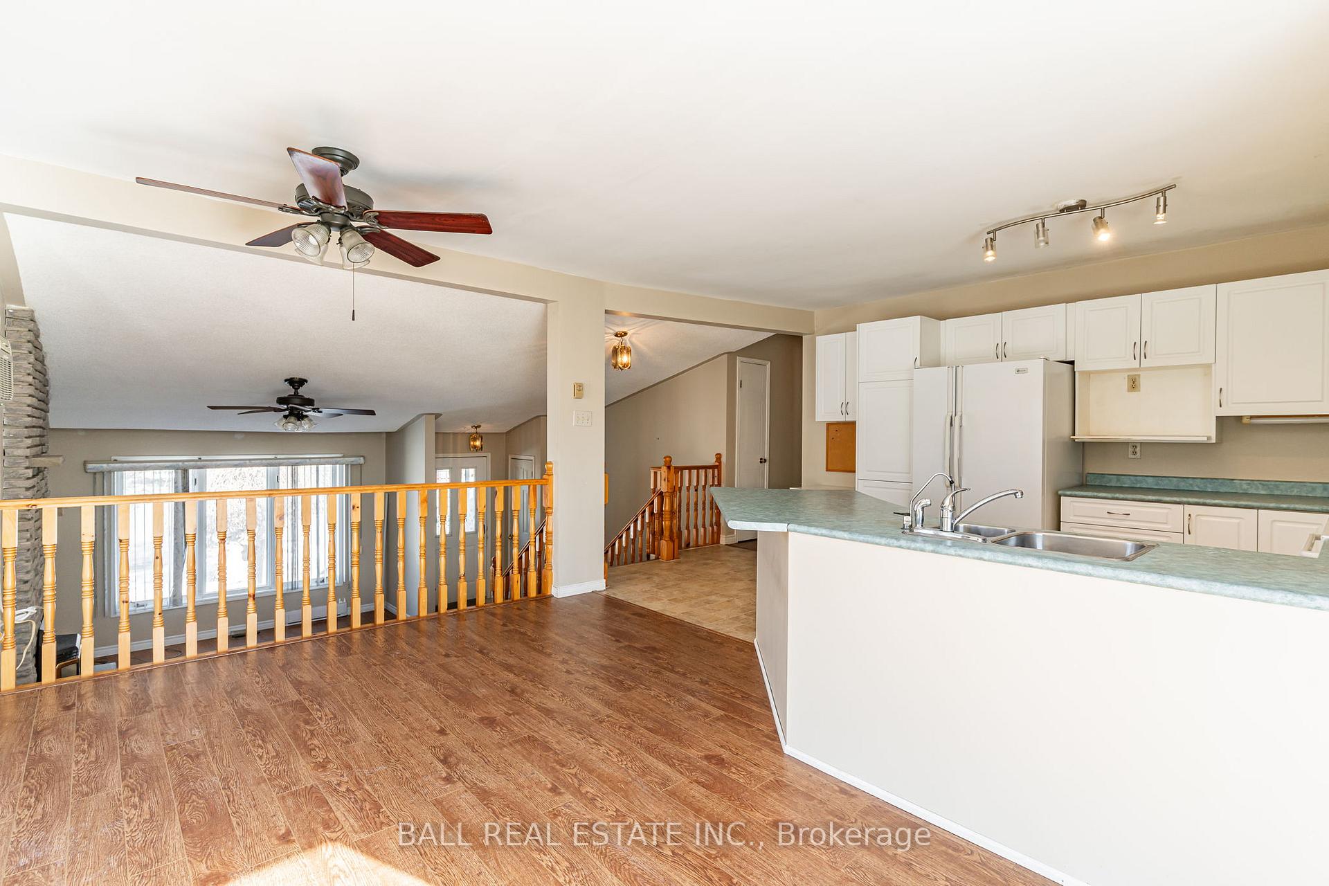 Photo 11 of 12 Cedartree Lane, Kawartha Lakes, Bobcaygeon — HOMEH
