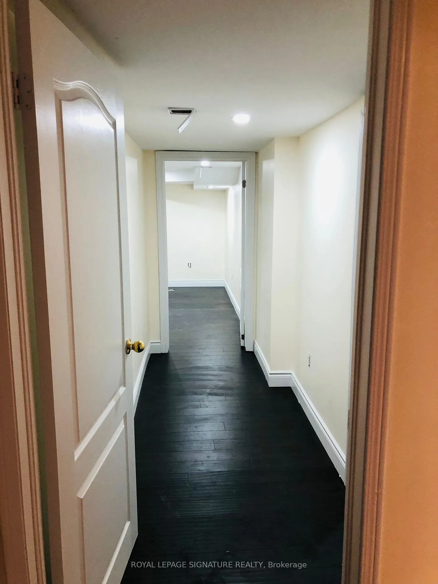 Photo 5 of Unit 2, 143 Crystal Glen Crescent, Brampton, Credit Valley — HOMEH