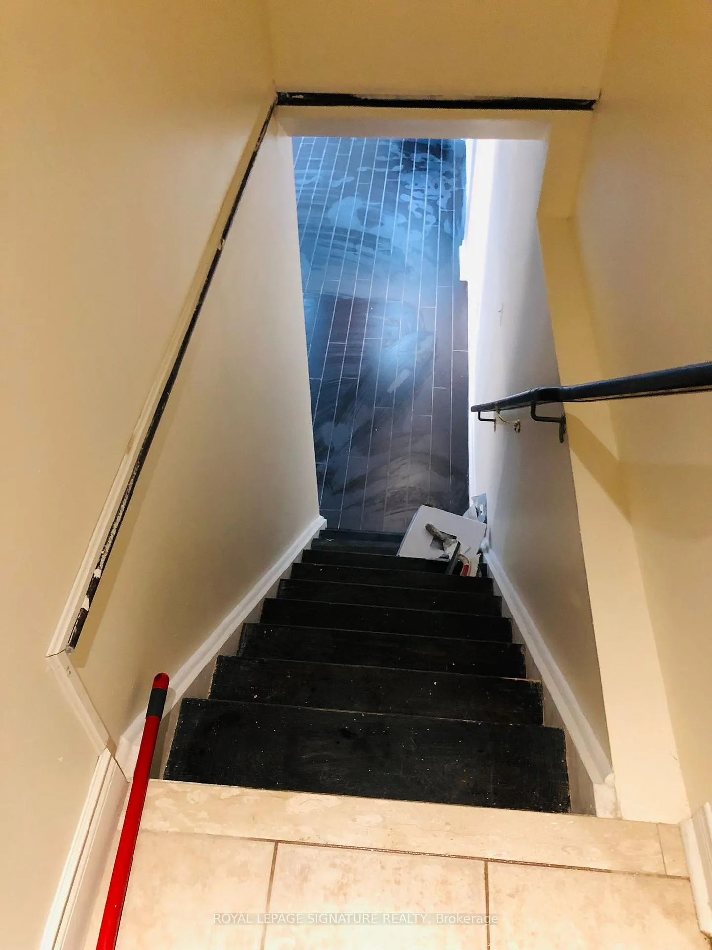 Photo 8 of Unit 2, 143 Crystal Glen Crescent, Brampton, Credit Valley — HOMEH