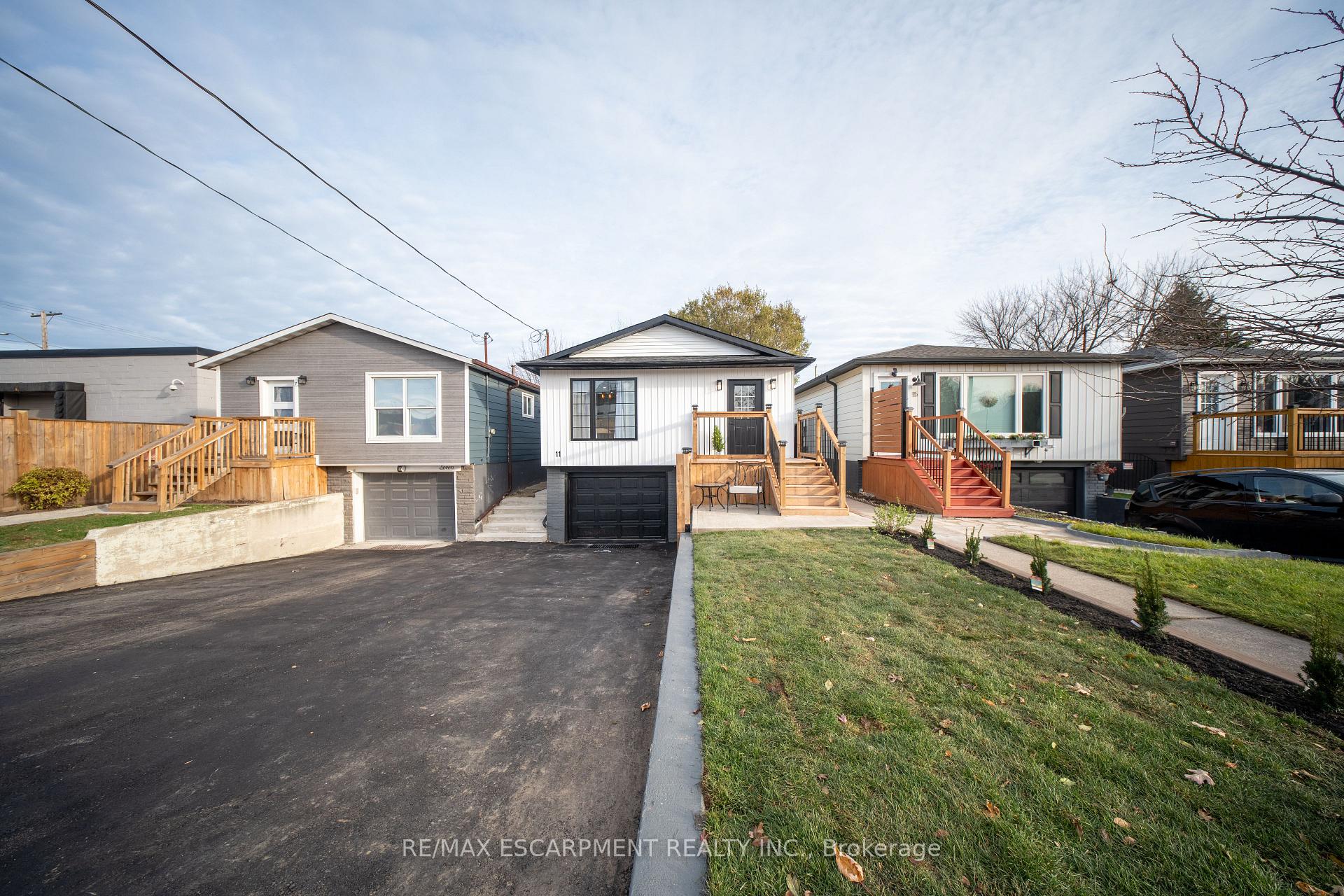 Front of 11 Garside Avenue S