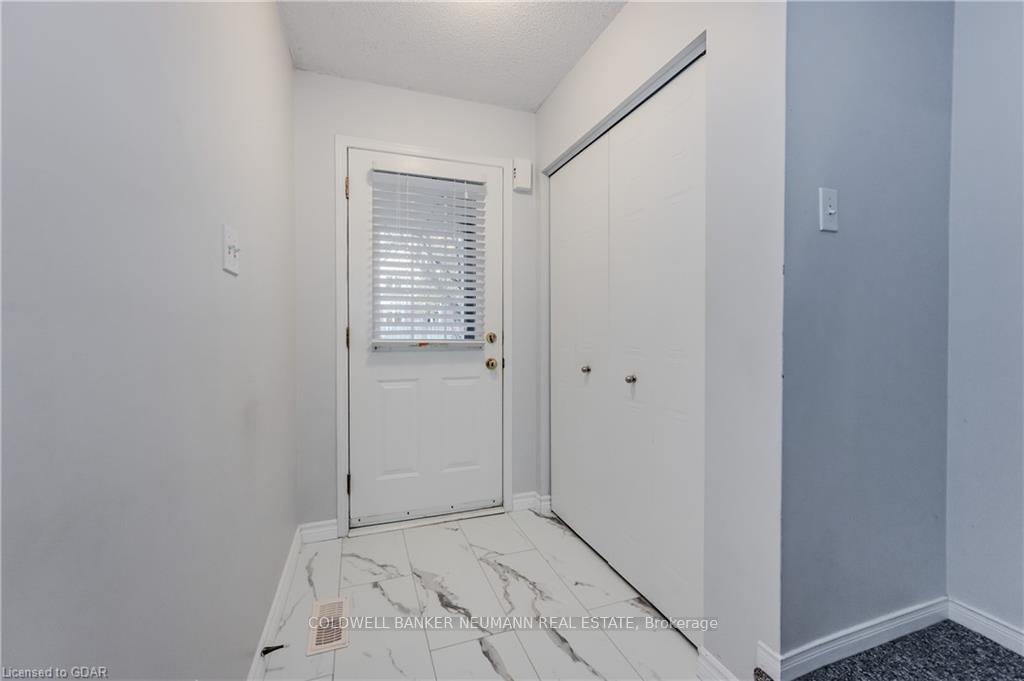Photo 2 of Unit 42, 920 Edinburgh Road S, Guelph, Kortright West — HOMEH