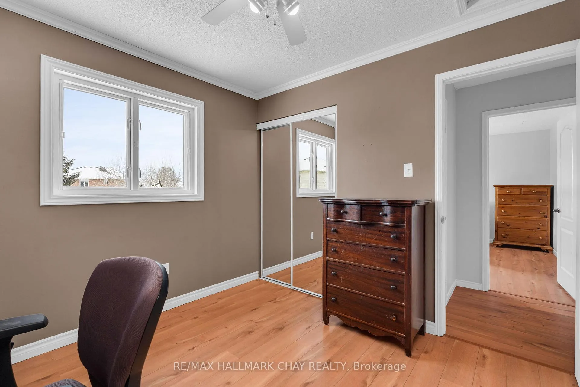 Photo 19 of 20 Daniele Avenue S, New Tecumseth, Beeton — HOMEH