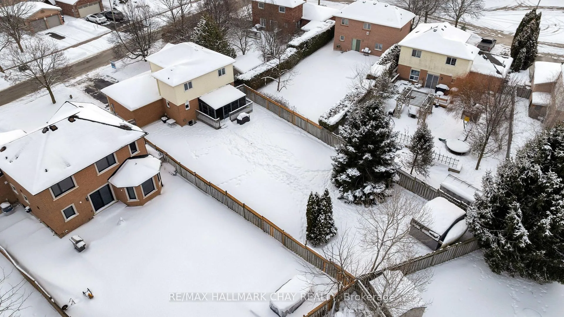 Photo 33 of 20 Daniele Avenue S, New Tecumseth, Beeton — HOMEH