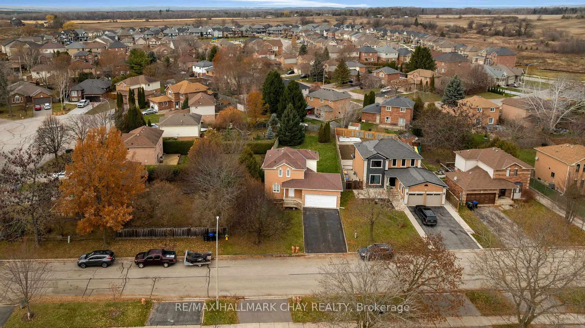 Photo 39 of 20 Daniele Avenue S, New Tecumseth, Beeton — HOMEH