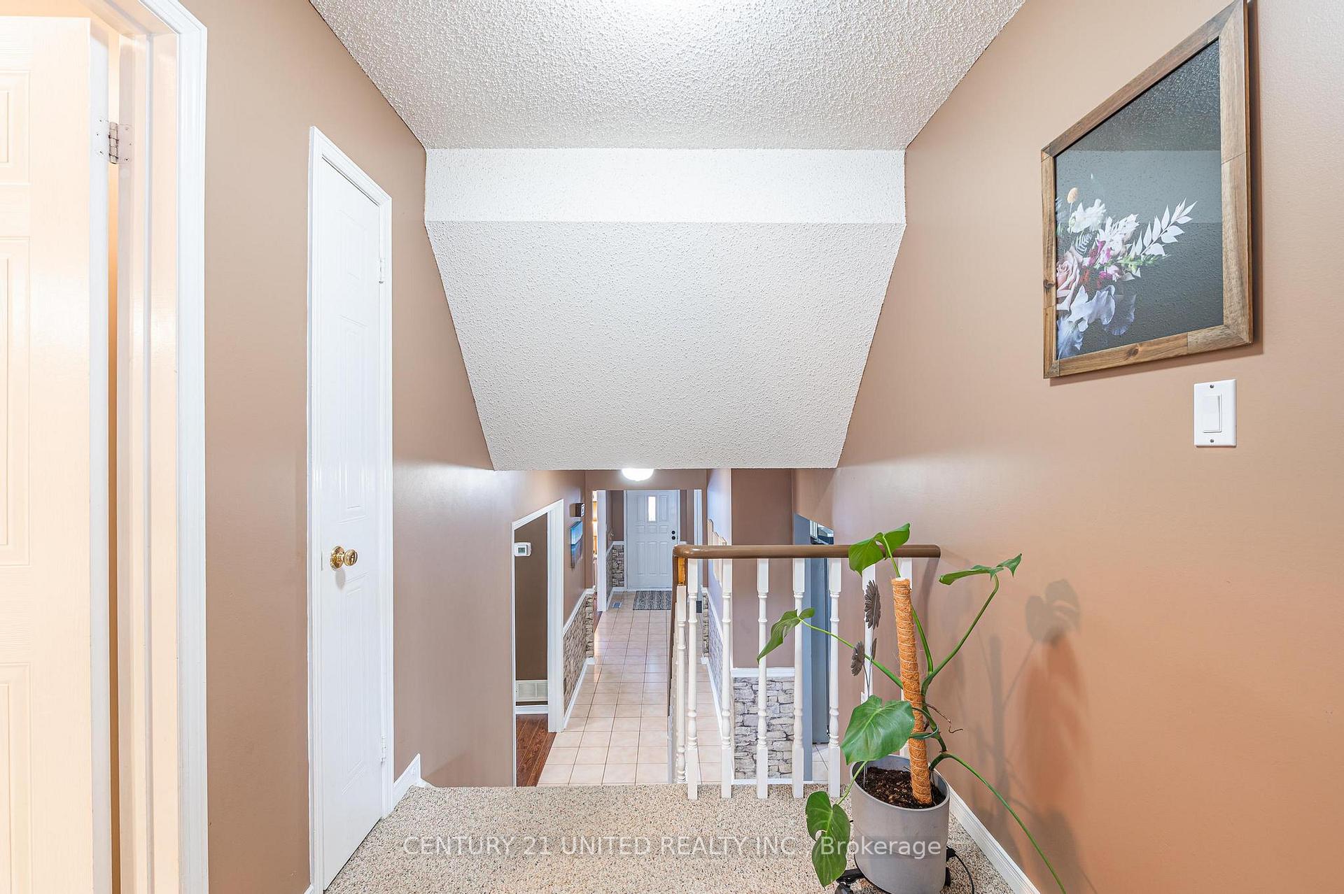 Photo 19 of 499 Cardinal Drive, Peterborough, Ashburnham Ward 4 — HOMEH