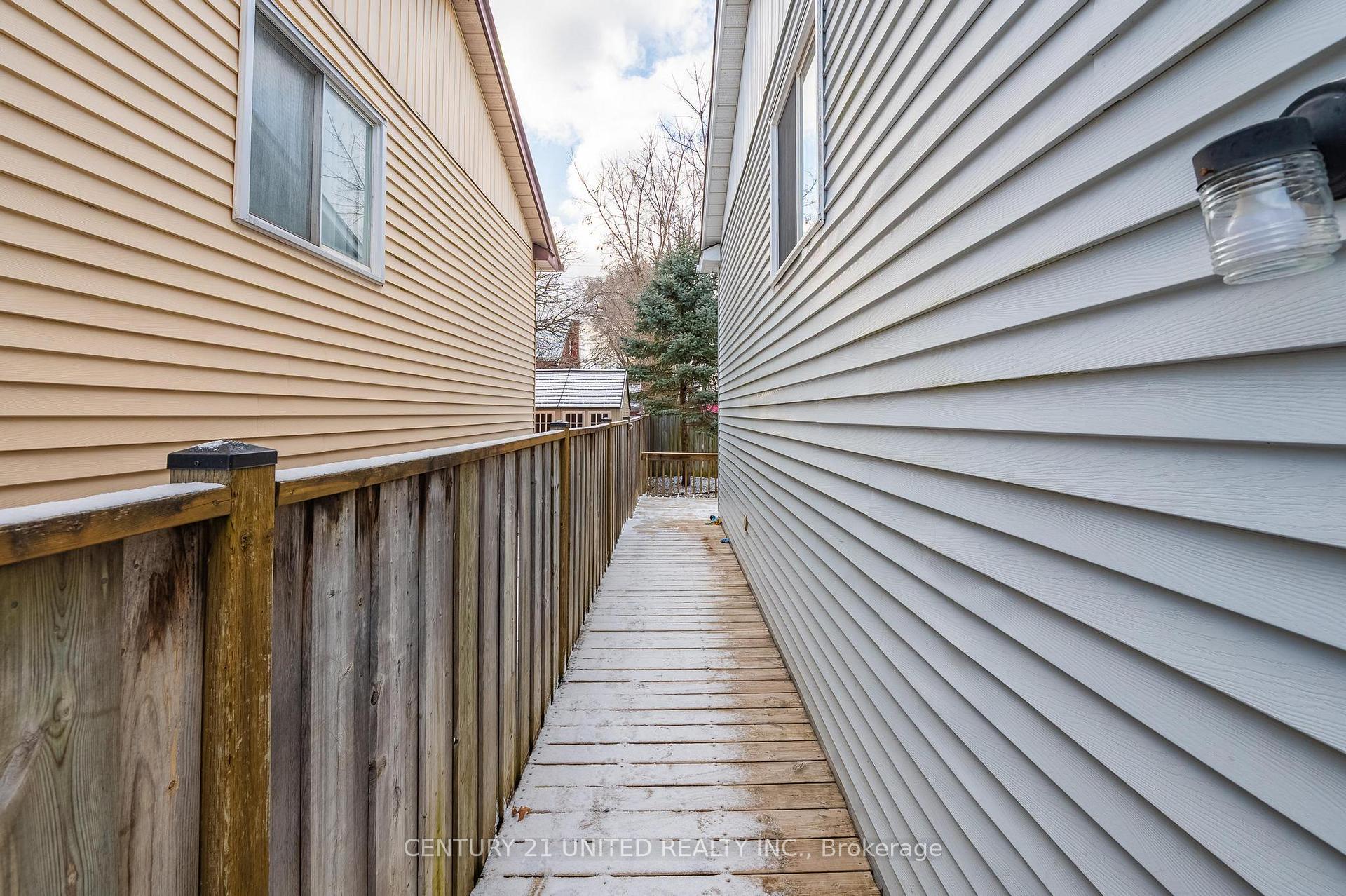Photo 42 of 499 Cardinal Drive, Peterborough, Ashburnham Ward 4 — HOMEH