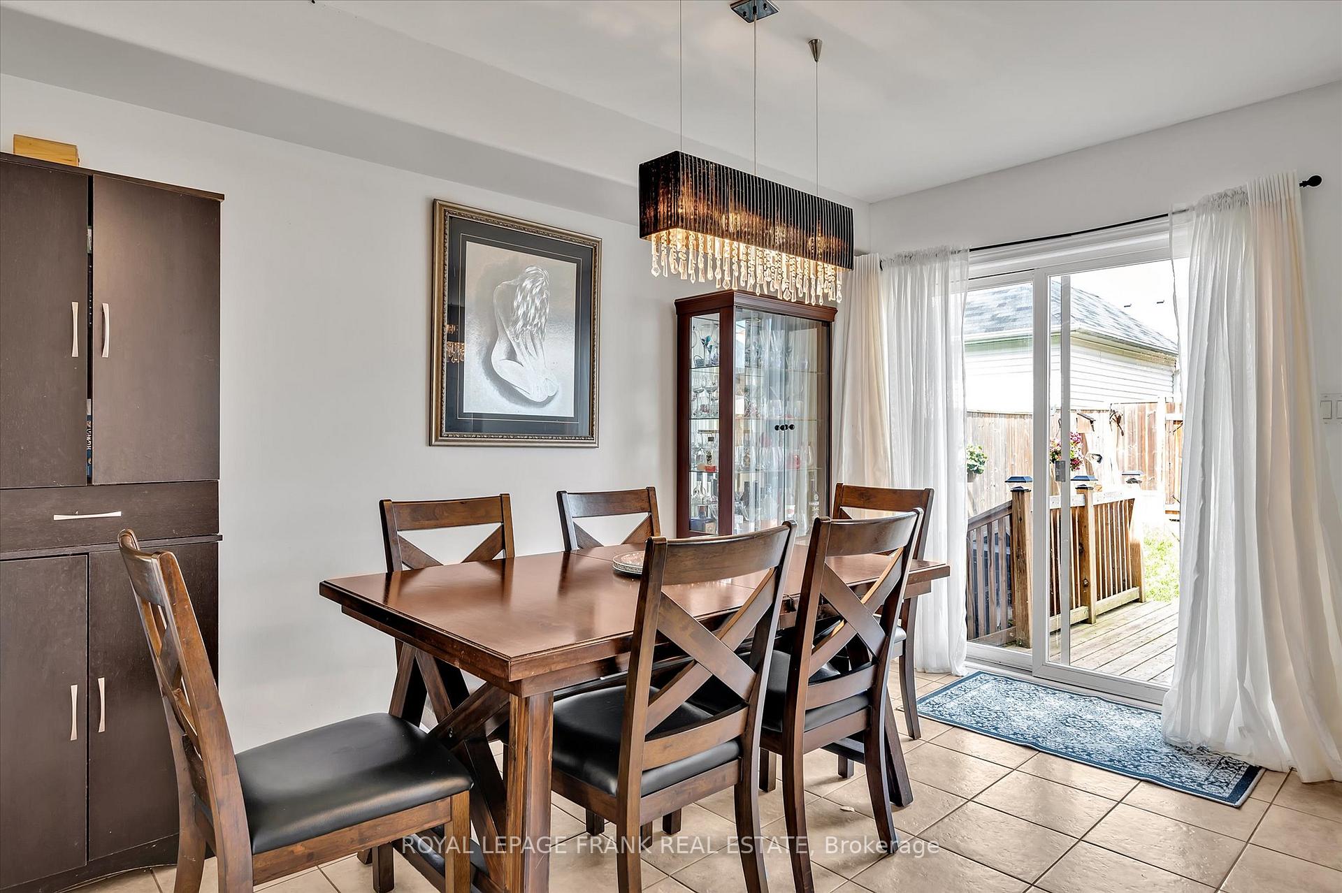 Photo 9 of 263 Bowen Drive, Peterborough, Northcrest Ward 5 — HOMEH