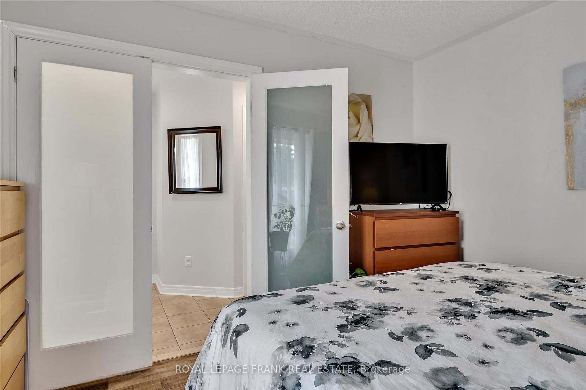 Photo 12 of 263 Bowen Drive, Peterborough, Northcrest Ward 5 — HOMEH