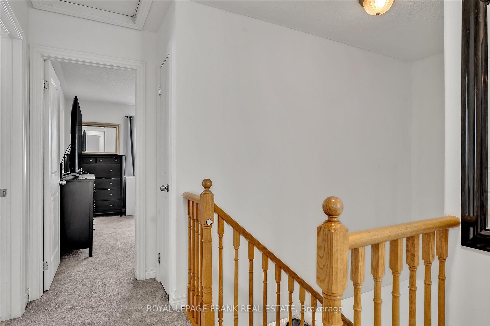 Photo 13 of 263 Bowen Drive, Peterborough, Northcrest Ward 5 — HOMEH