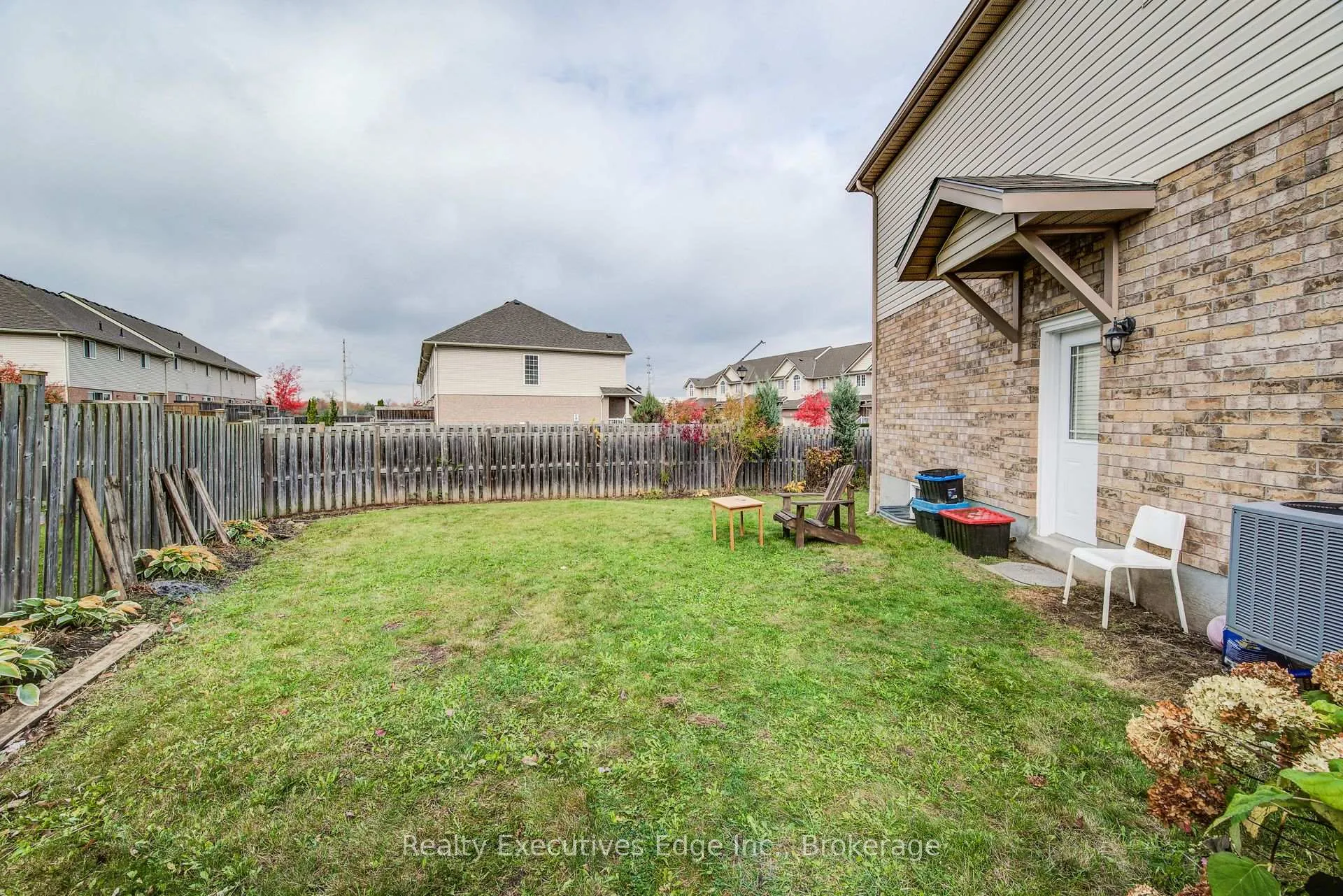 Photo 28 of 46 Clough Crescent, Guelph, Pineridge/Westminster Woods — HOMEH