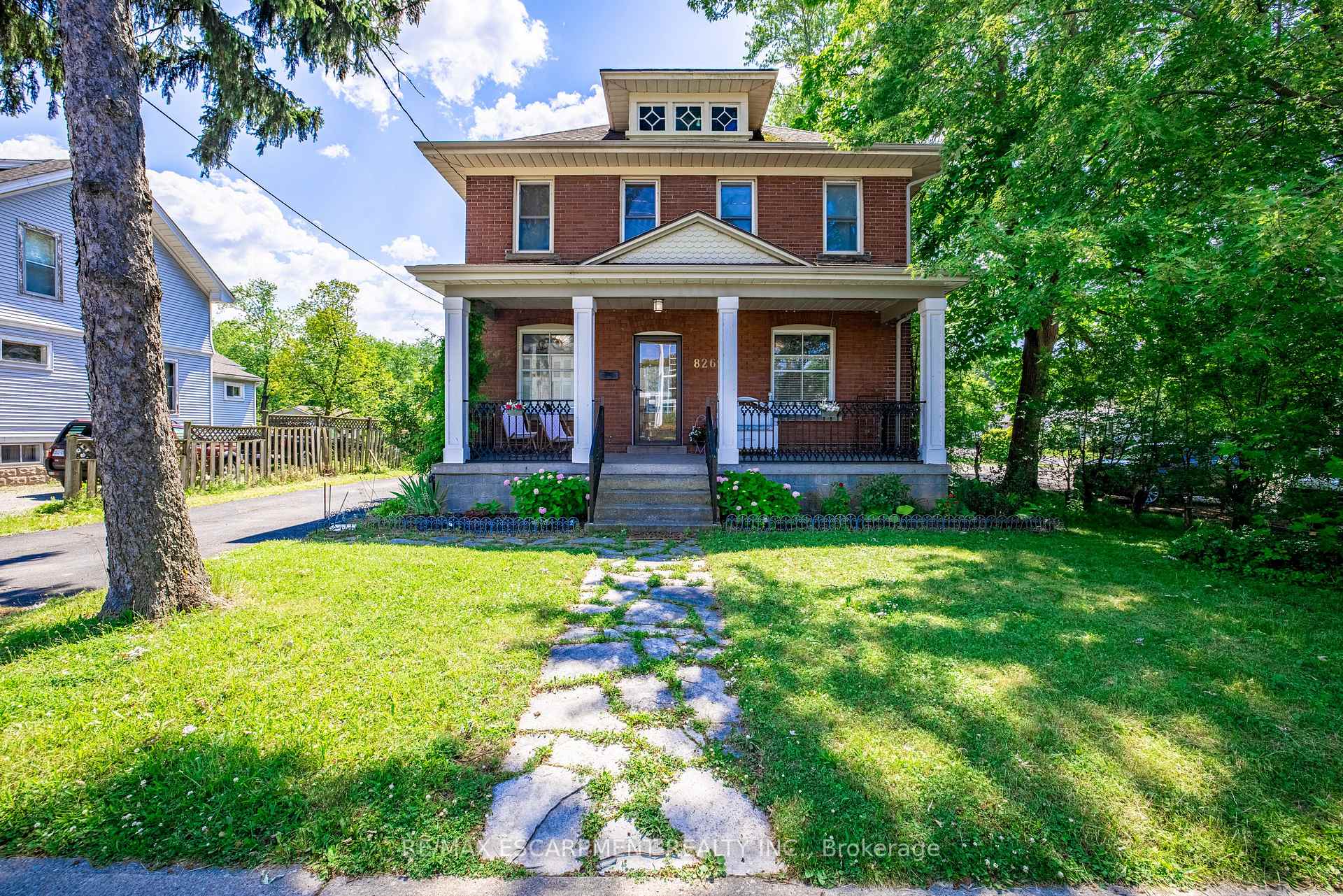 Front of 8269 Willoughby Drive