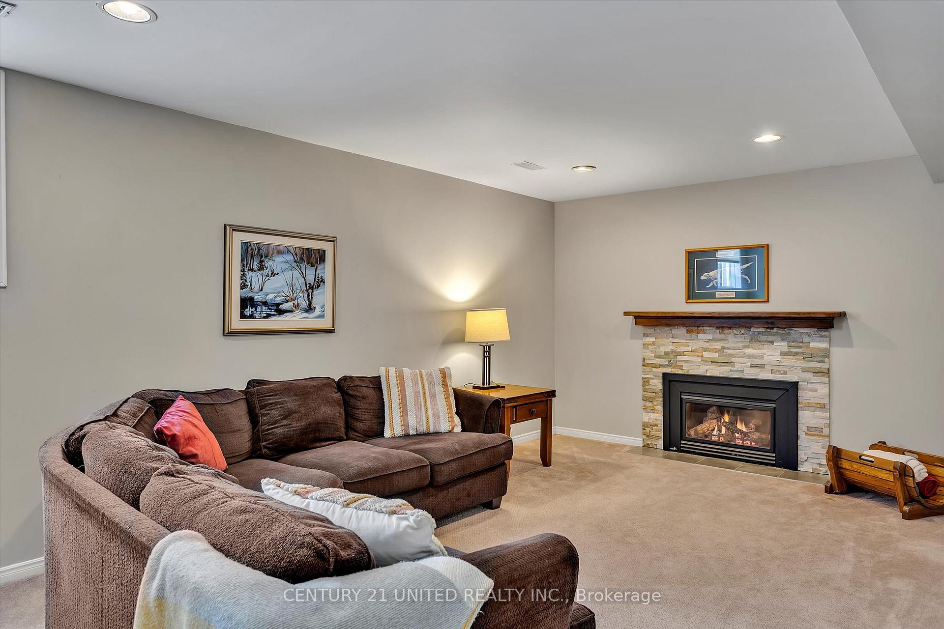 Photo 19 of 1358 Bobolink Court, Peterborough, Monaghan Ward 2 — HOMEH