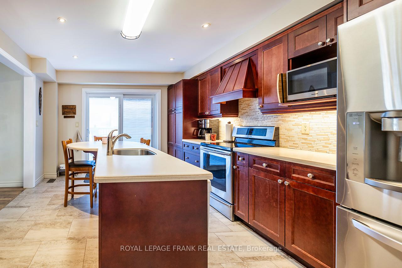 Photo 7 of 1288 Wildlark Drive, Peterborough, Monaghan Ward 2 — HOMEH