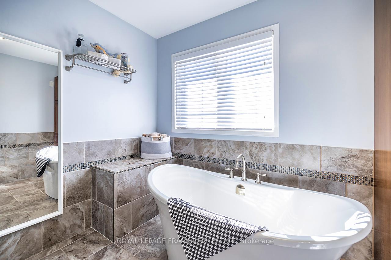 Photo 23 of 1288 Wildlark Drive, Peterborough, Monaghan Ward 2 — HOMEH