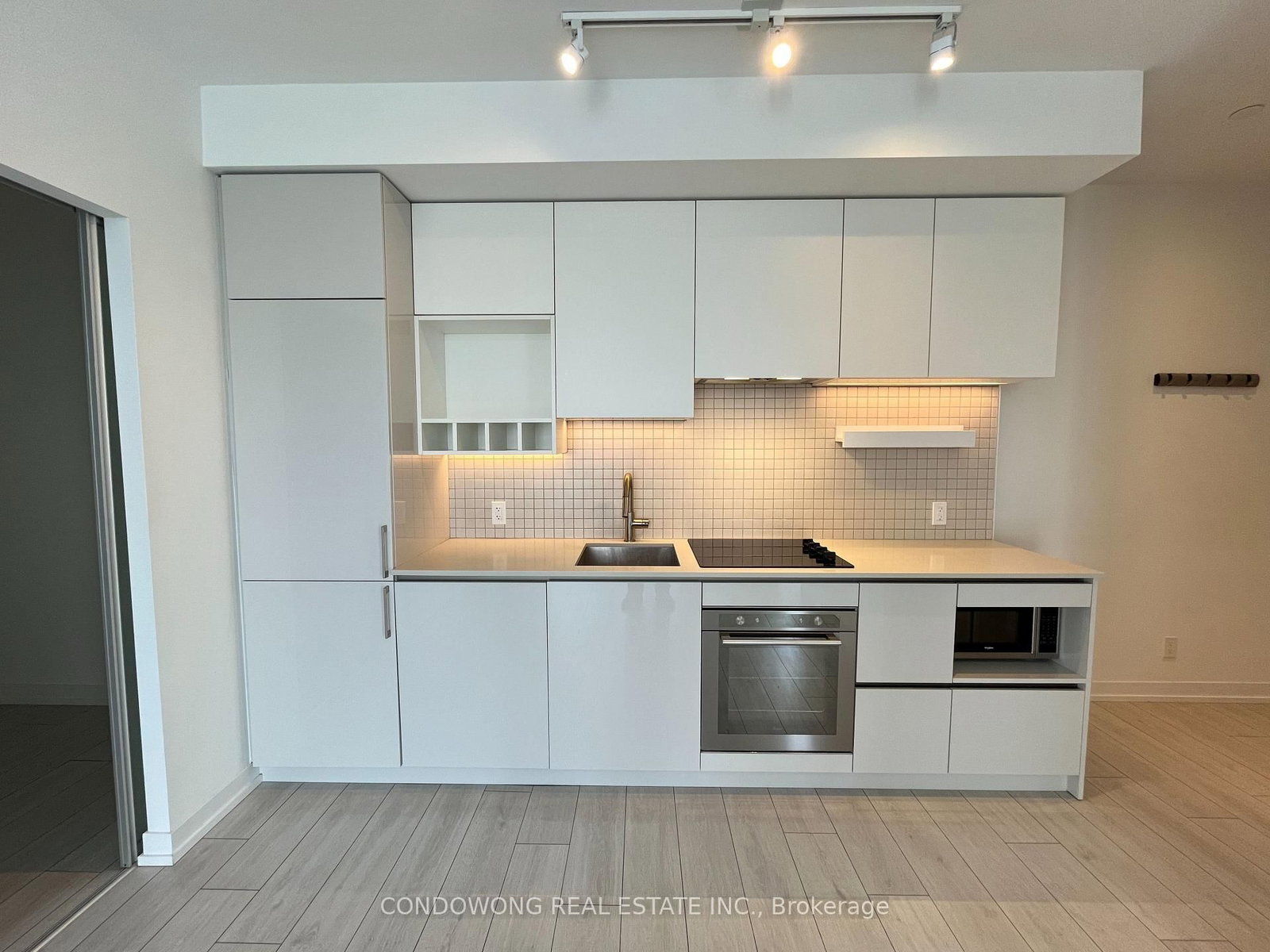 Front of Unit 2312, 898 Portage Pkwy