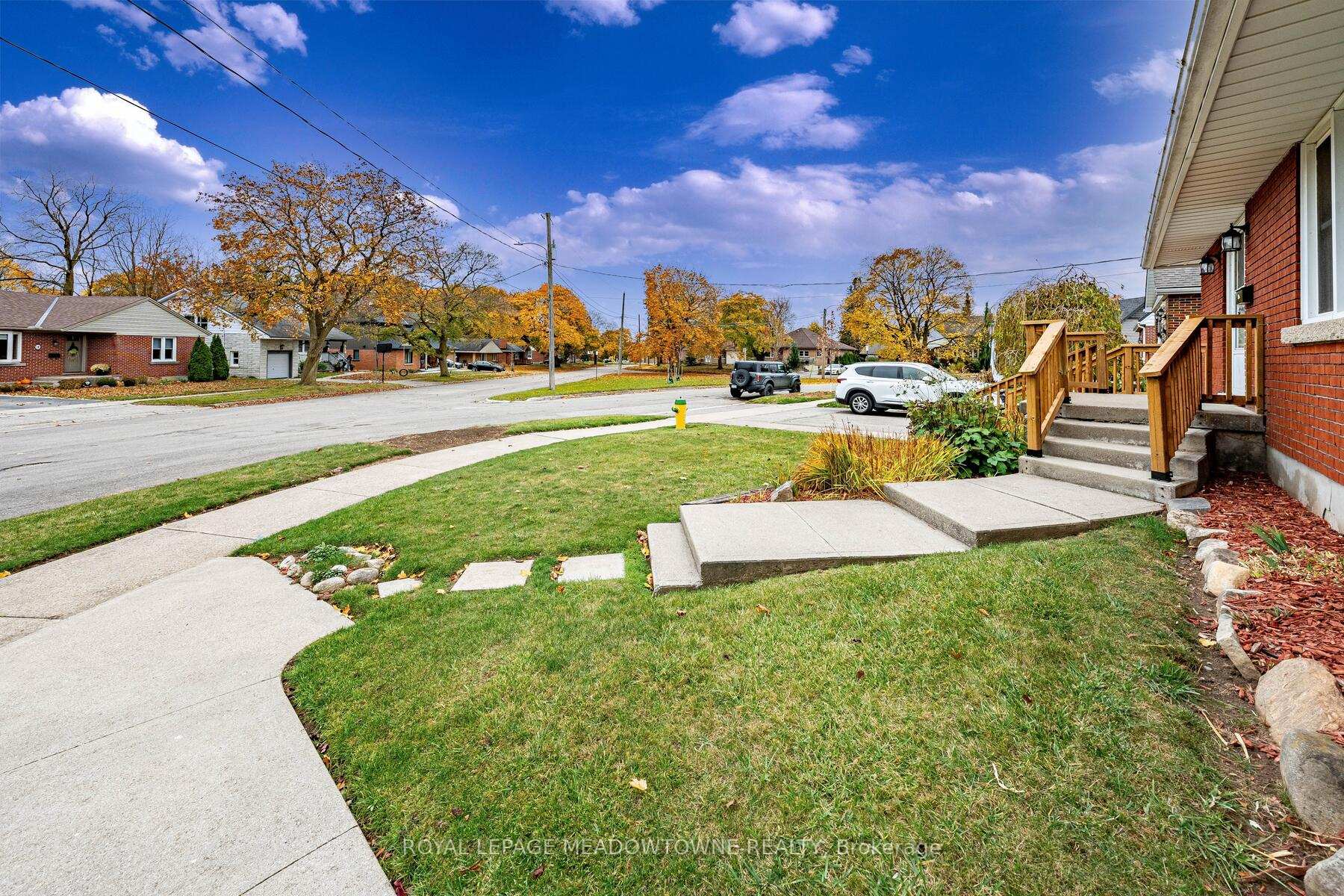 Photo 27 of Unit Unit B, 15 Summit Crescent, Guelph, Exhibition Park — HOMEH