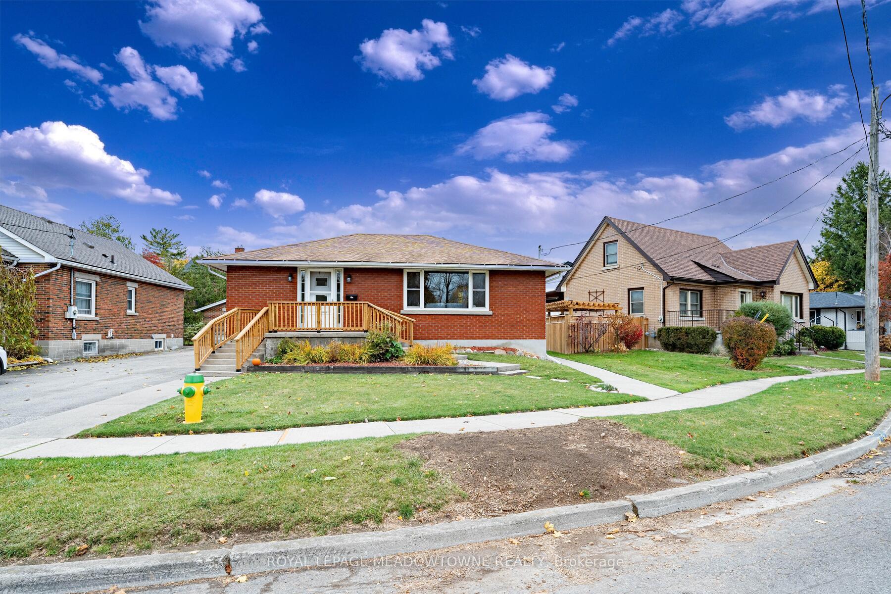 Photo 28 of Unit Unit B, 15 Summit Crescent, Guelph, Exhibition Park — HOMEH