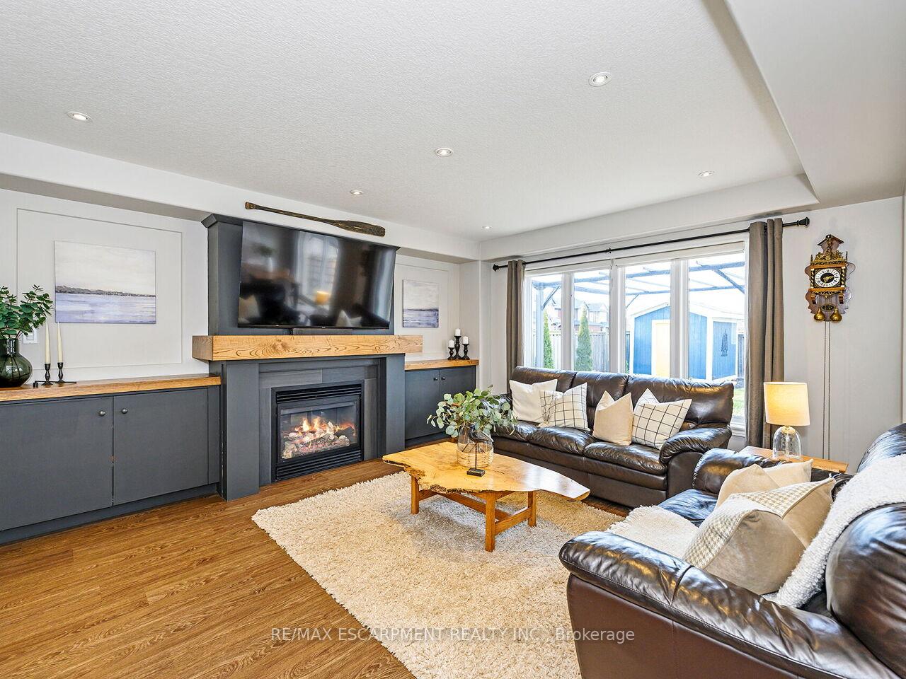 Photo 14 of 385 Murray Street, Grimsby, Grimsby Beach — HOMEH