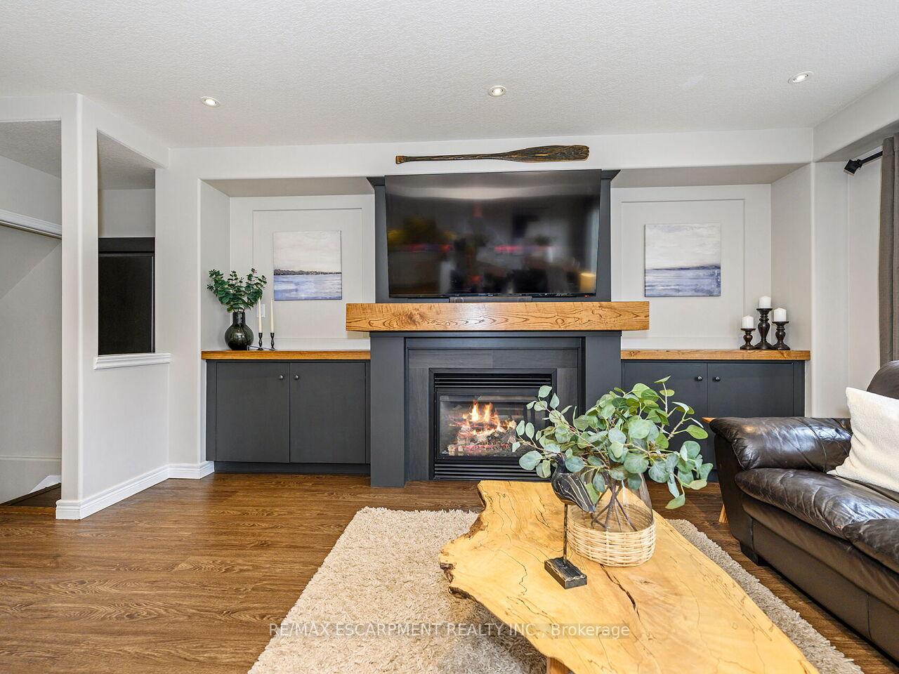 Photo 16 of 385 Murray Street, Grimsby, Grimsby Beach — HOMEH