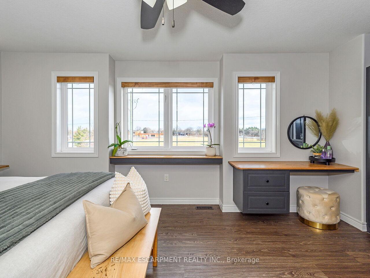 Photo 21 of 385 Murray Street, Grimsby, Grimsby Beach — HOMEH