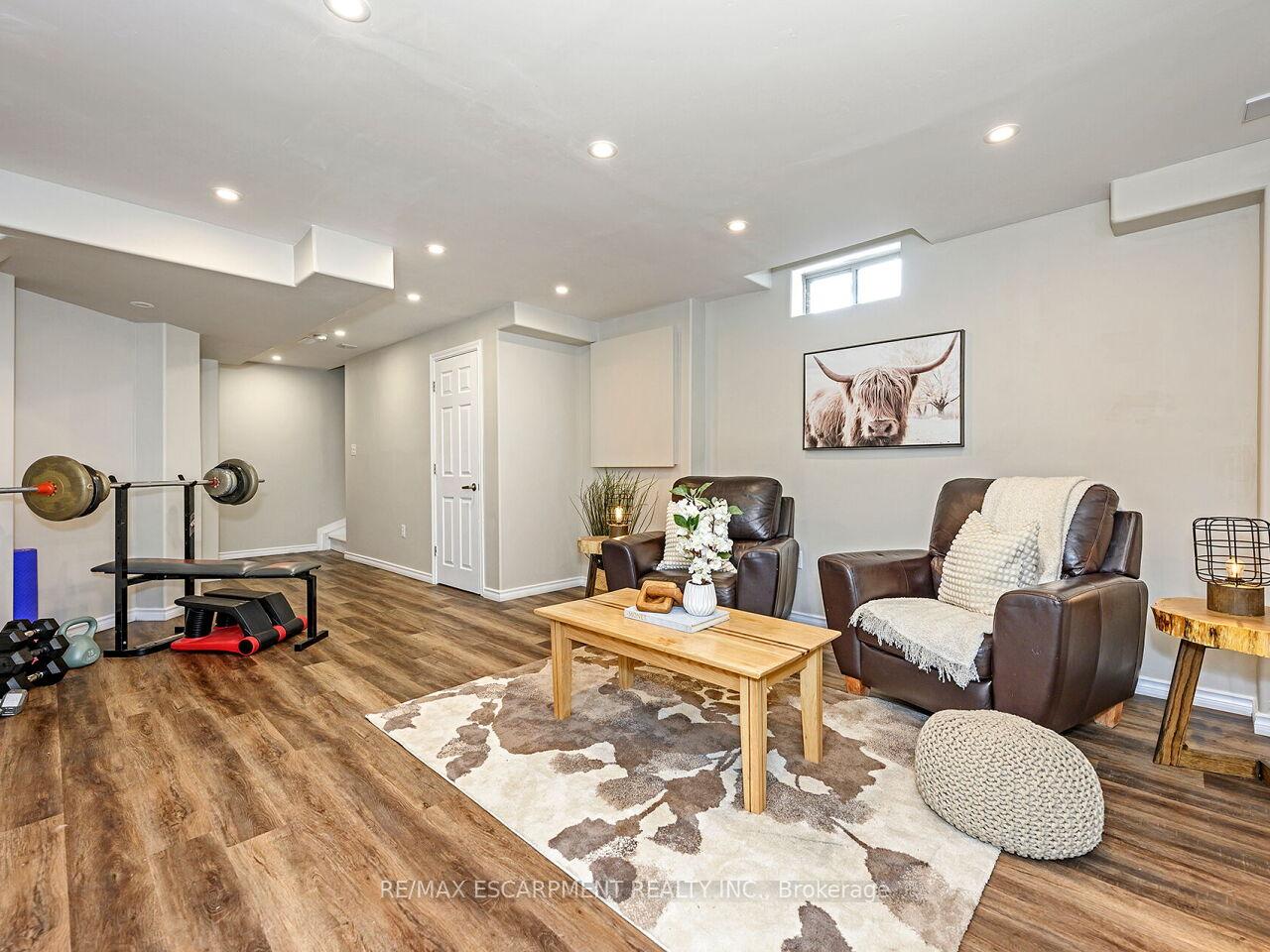 Photo 31 of 385 Murray Street, Grimsby, Grimsby Beach — HOMEH