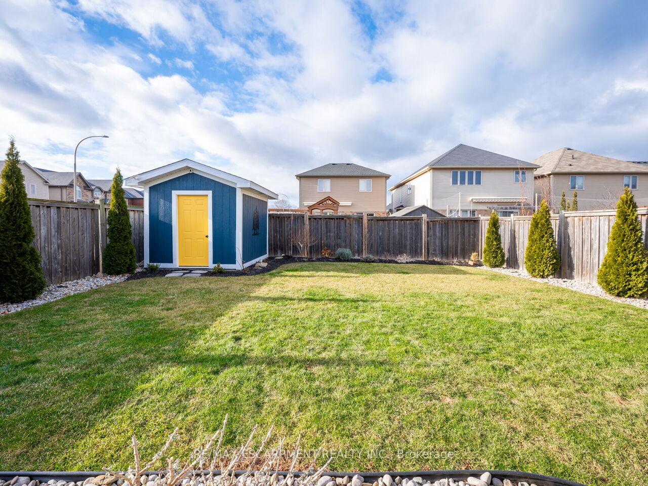 Photo 38 of 385 Murray Street, Grimsby, Grimsby Beach — HOMEH