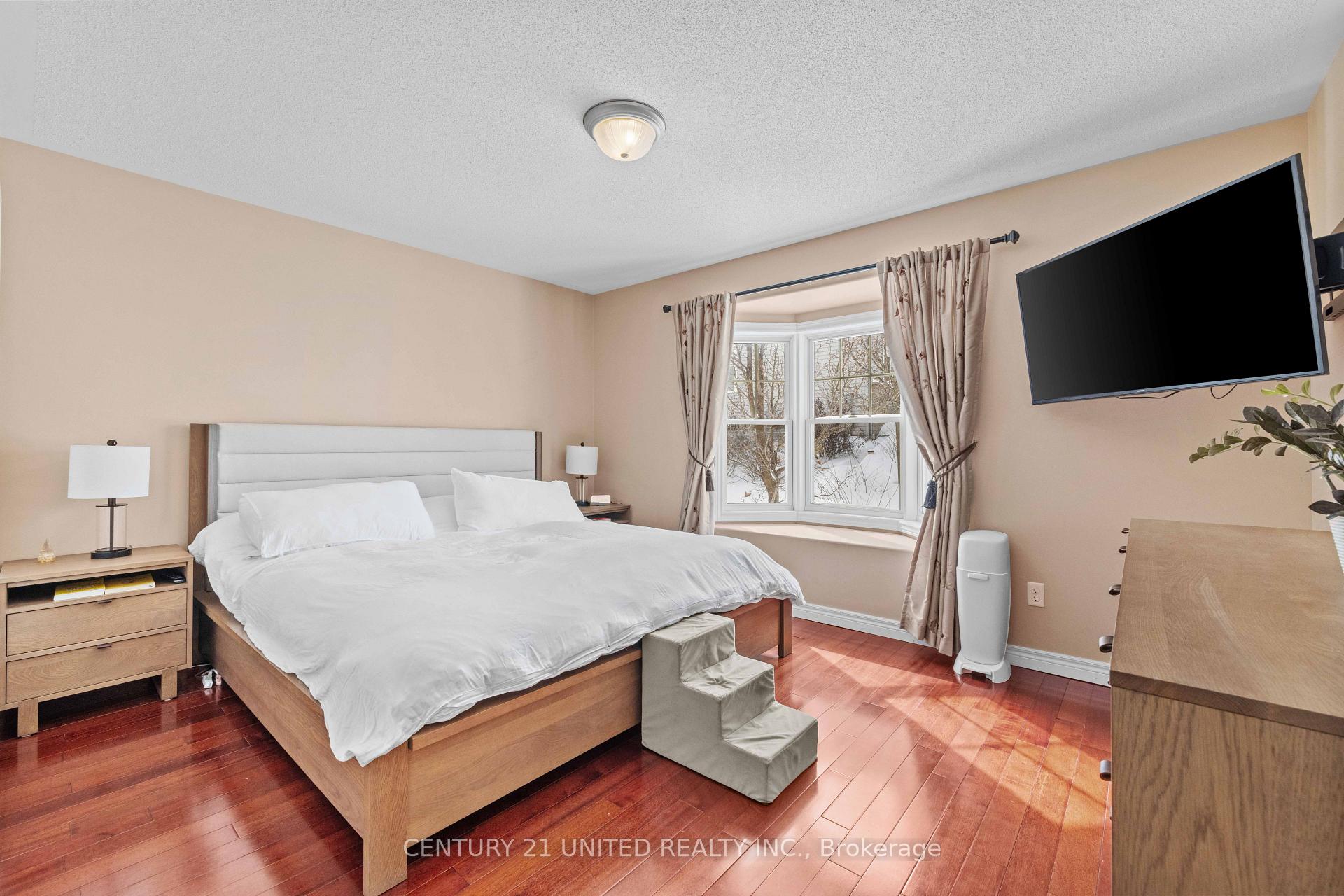 Photo 6 of 109 Bowen Drive, Peterborough, Northcrest Ward 5 — HOMEH