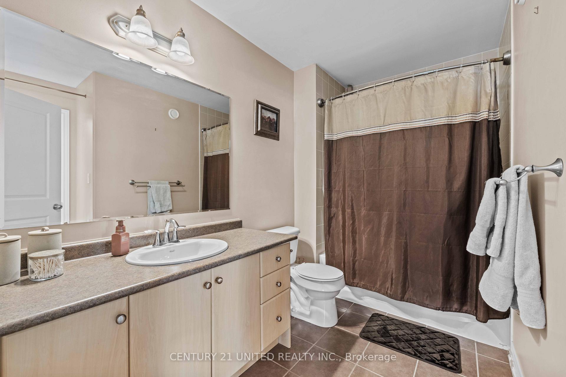 Photo 8 of 109 Bowen Drive, Peterborough, Northcrest Ward 5 — HOMEH