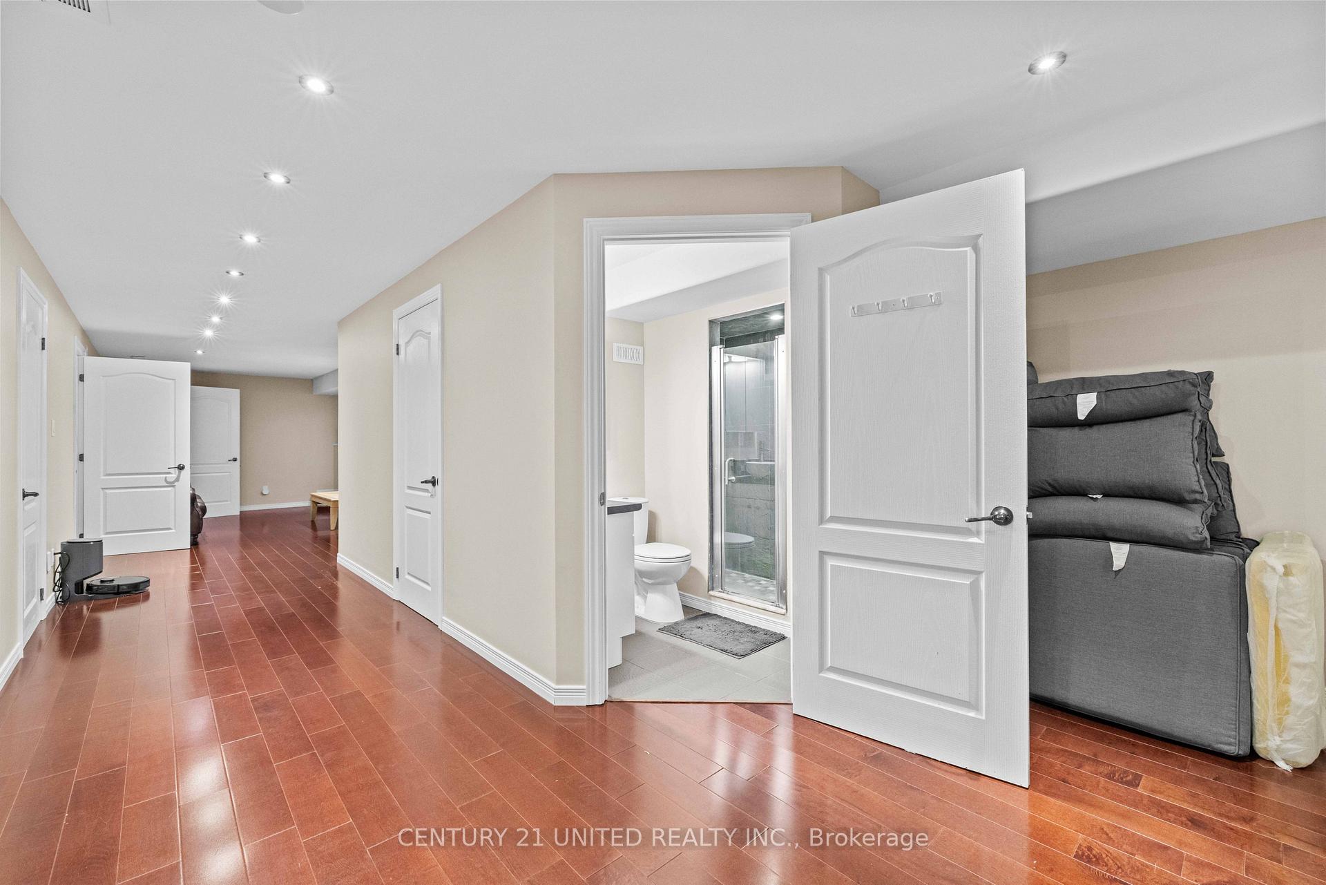 Photo 18 of 109 Bowen Drive, Peterborough, Northcrest Ward 5 — HOMEH