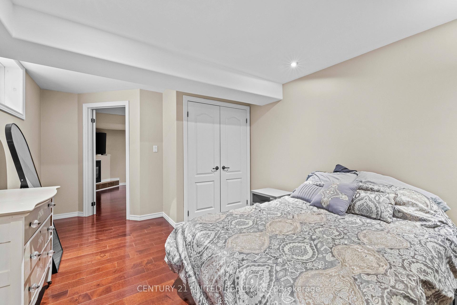 Photo 21 of 109 Bowen Drive, Peterborough, Northcrest Ward 5 — HOMEH