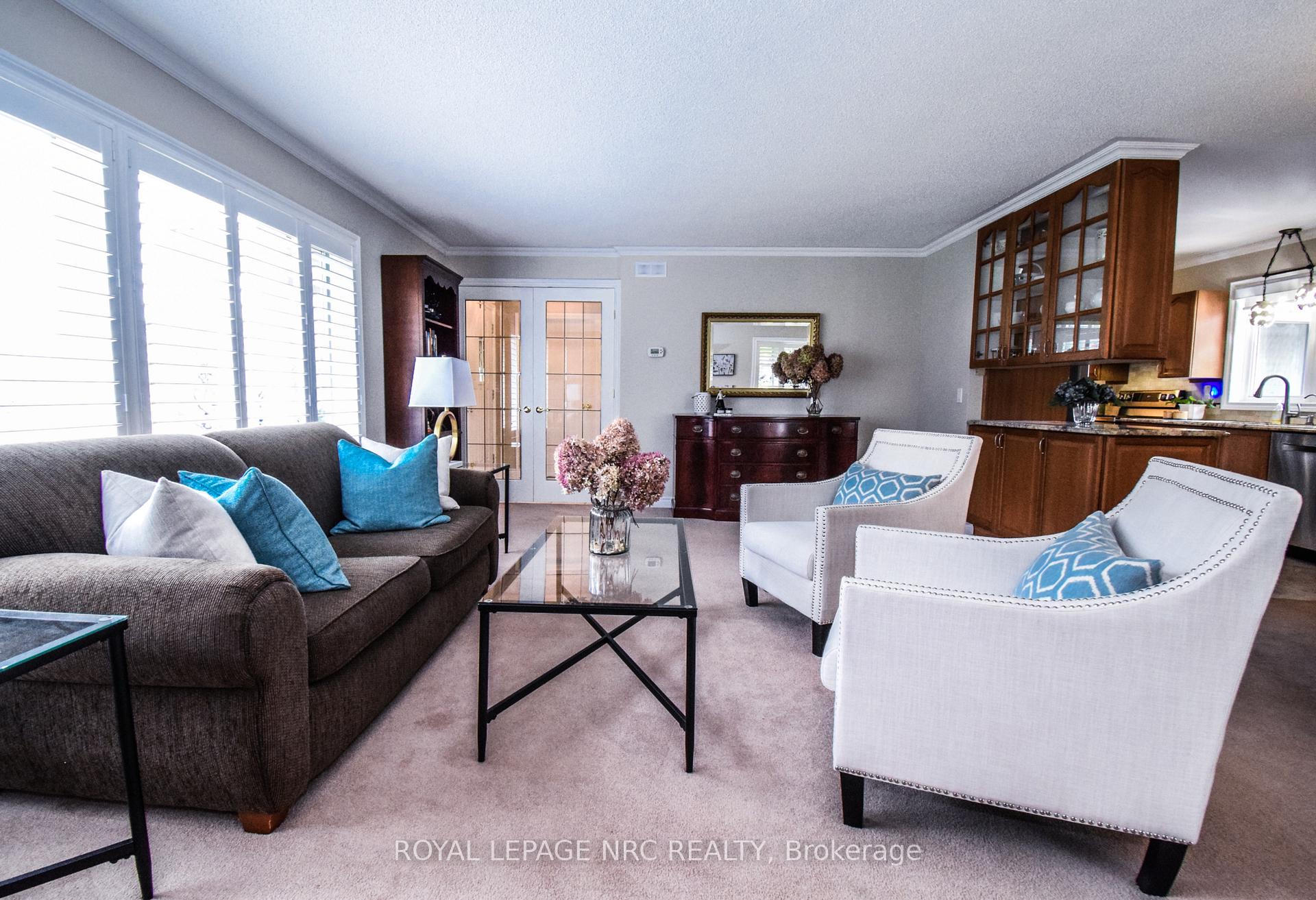 Photo 10 of 15 Burgess Drive, Grimsby, Grimsby East — HOMEH