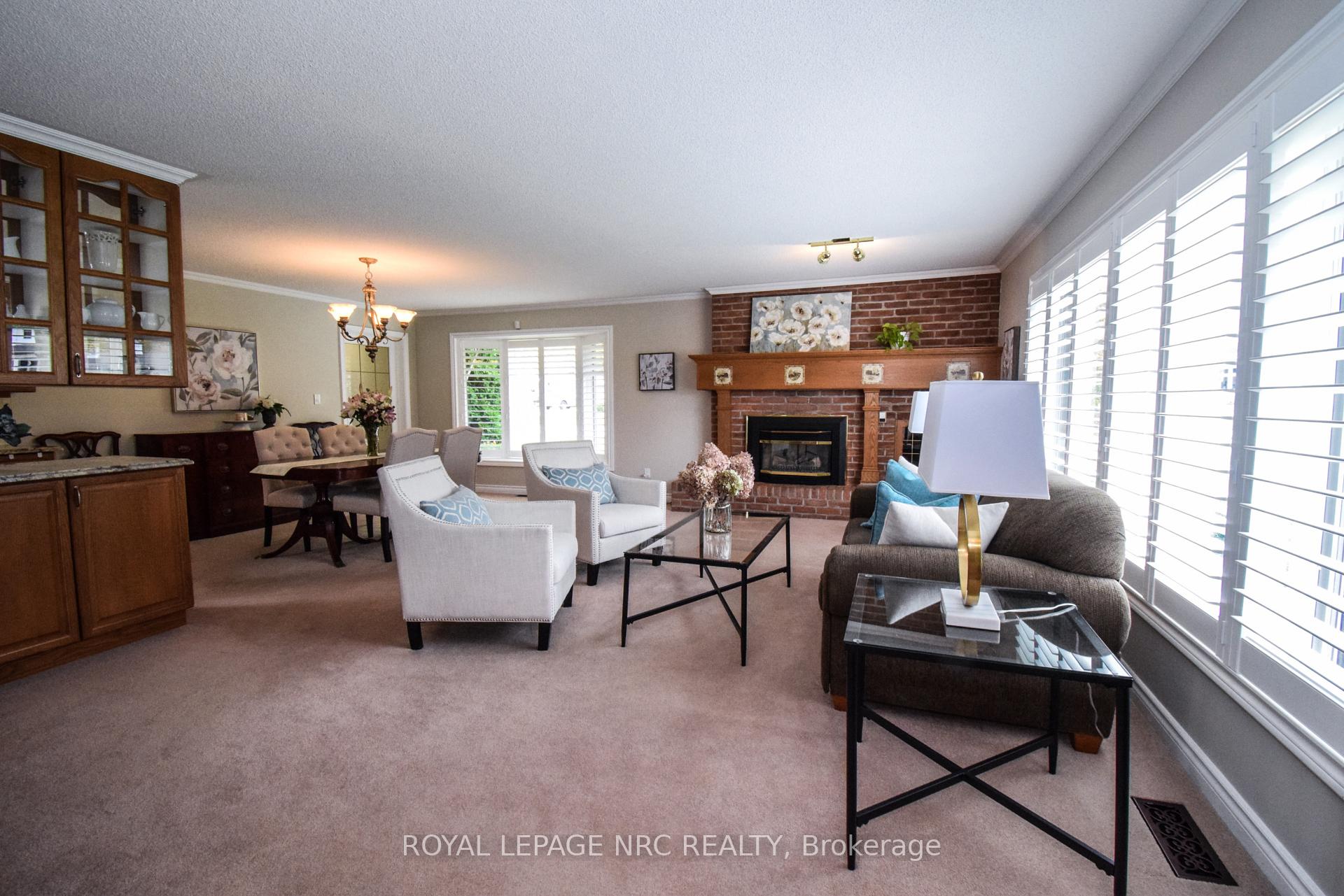 Photo 13 of 15 Burgess Drive, Grimsby, Grimsby East — HOMEH