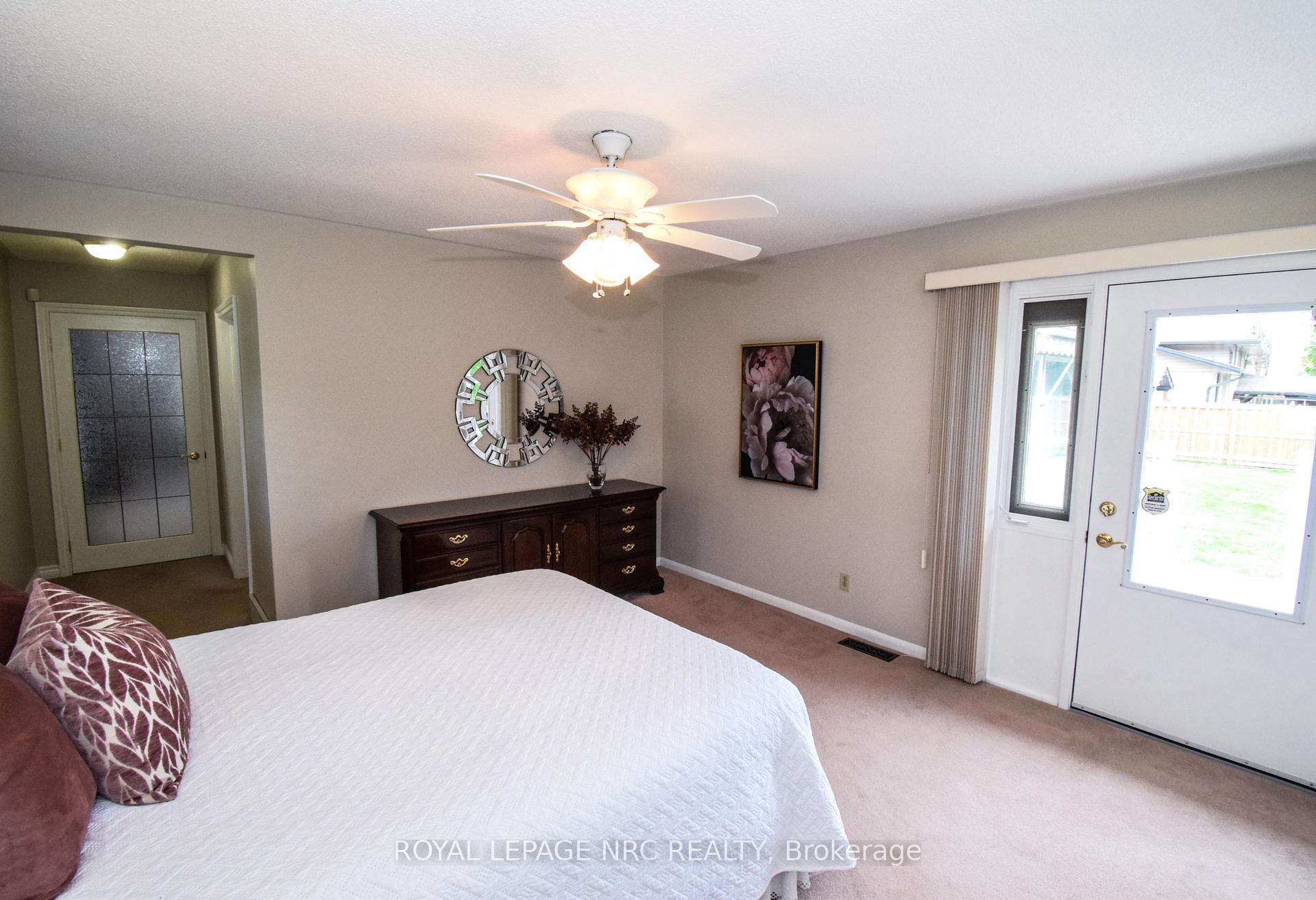 Photo 24 of 15 Burgess Drive, Grimsby, Grimsby East — HOMEH
