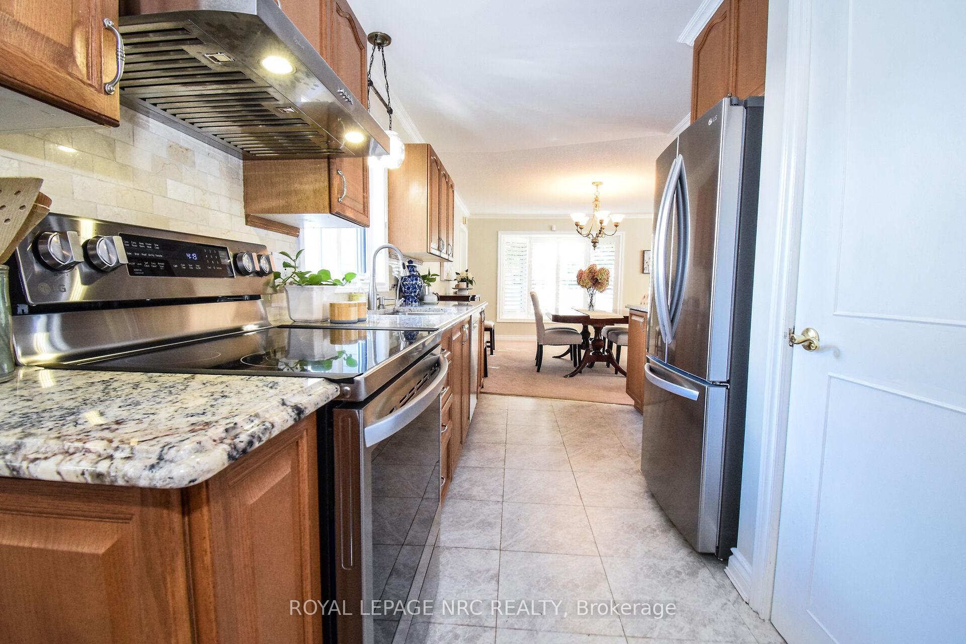 Photo 27 of 15 Burgess Drive, Grimsby, Grimsby East — HOMEH