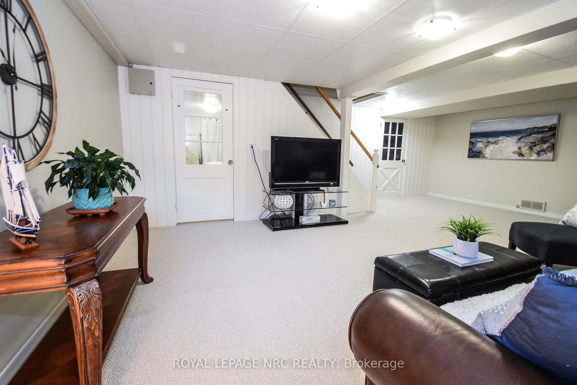 Photo 37 of 15 Burgess Drive, Grimsby, Grimsby East — HOMEH