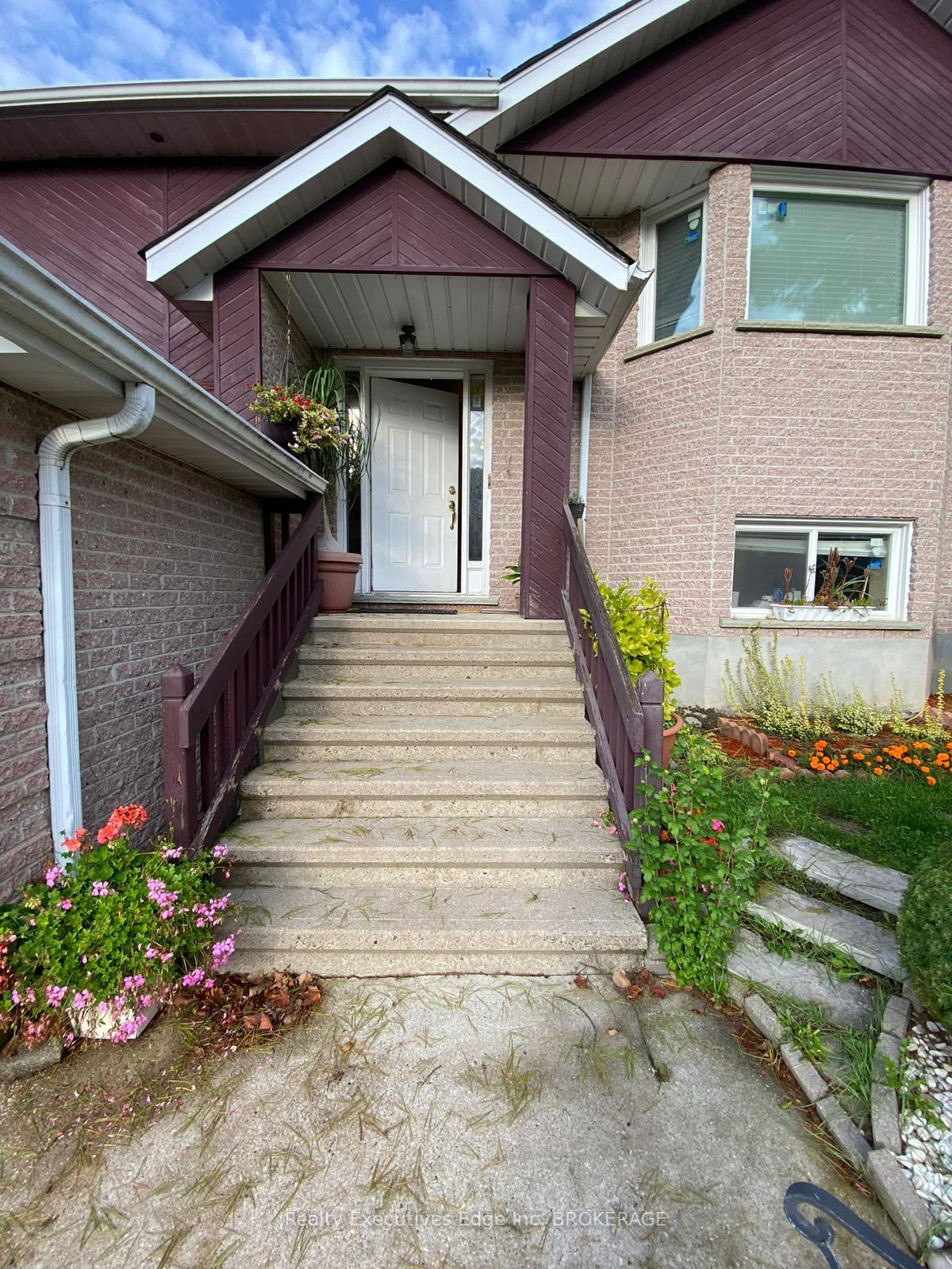 Photo 2 of Unit Main, 177 Inkerman Street, Guelph, Junction/Onward Willow — HOMEH